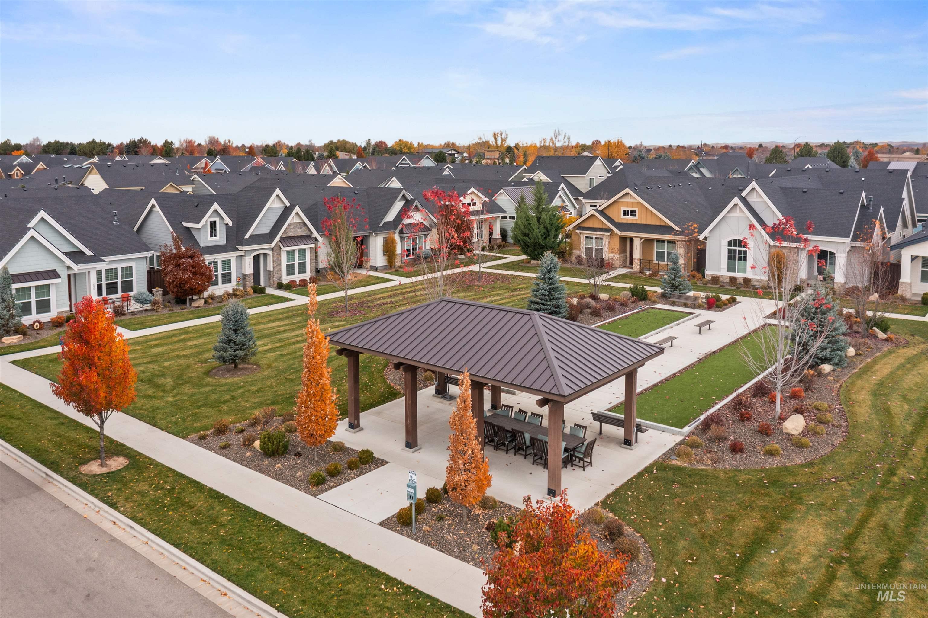 93 W Lockhart ln, Meridian, Idaho 83646, 3 Bedrooms, 2 Bathrooms, Residential For Sale, Price $539,900, 98966935