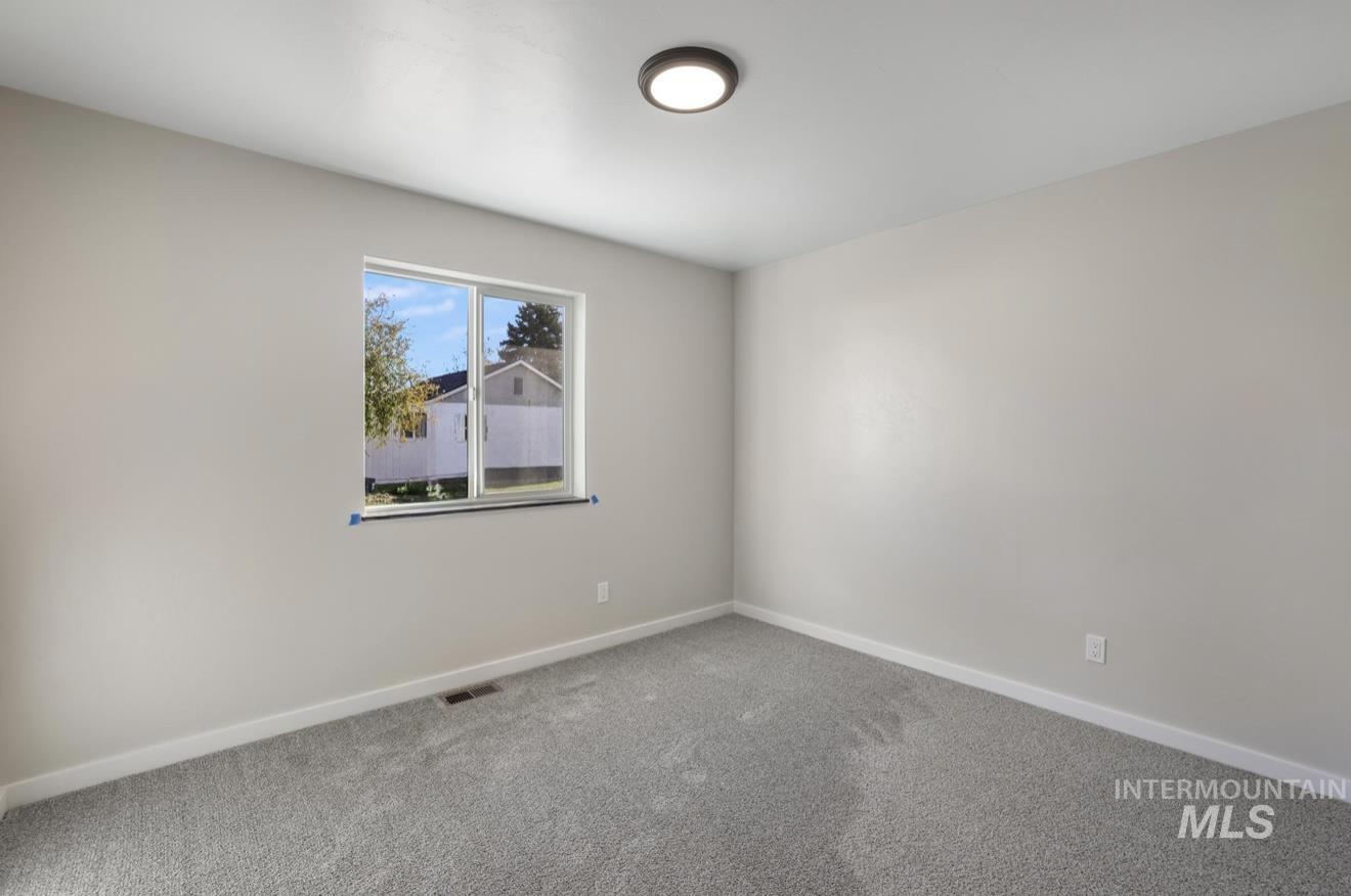 469 E Hagerman Ave., Hagerman, Idaho 83332, 3 Bedrooms, 2 Bathrooms, Residential For Sale, Price $310,000, 98966937