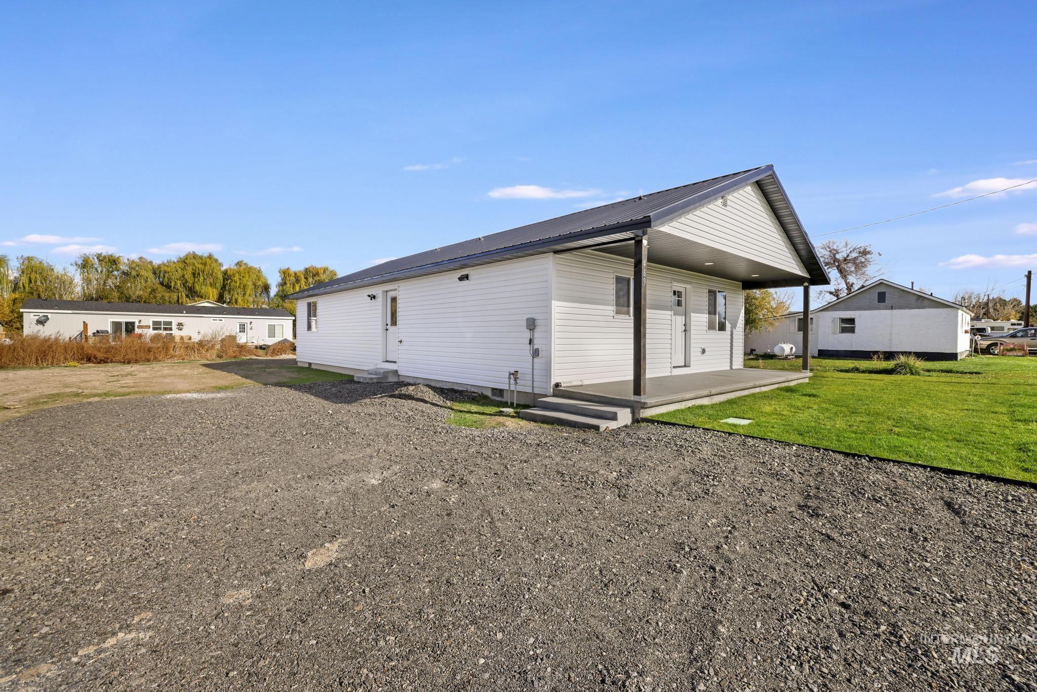 469 E Hagerman Ave., Hagerman, Idaho 83332, 3 Bedrooms, 2 Bathrooms, Residential For Sale, Price $310,000, 98966937