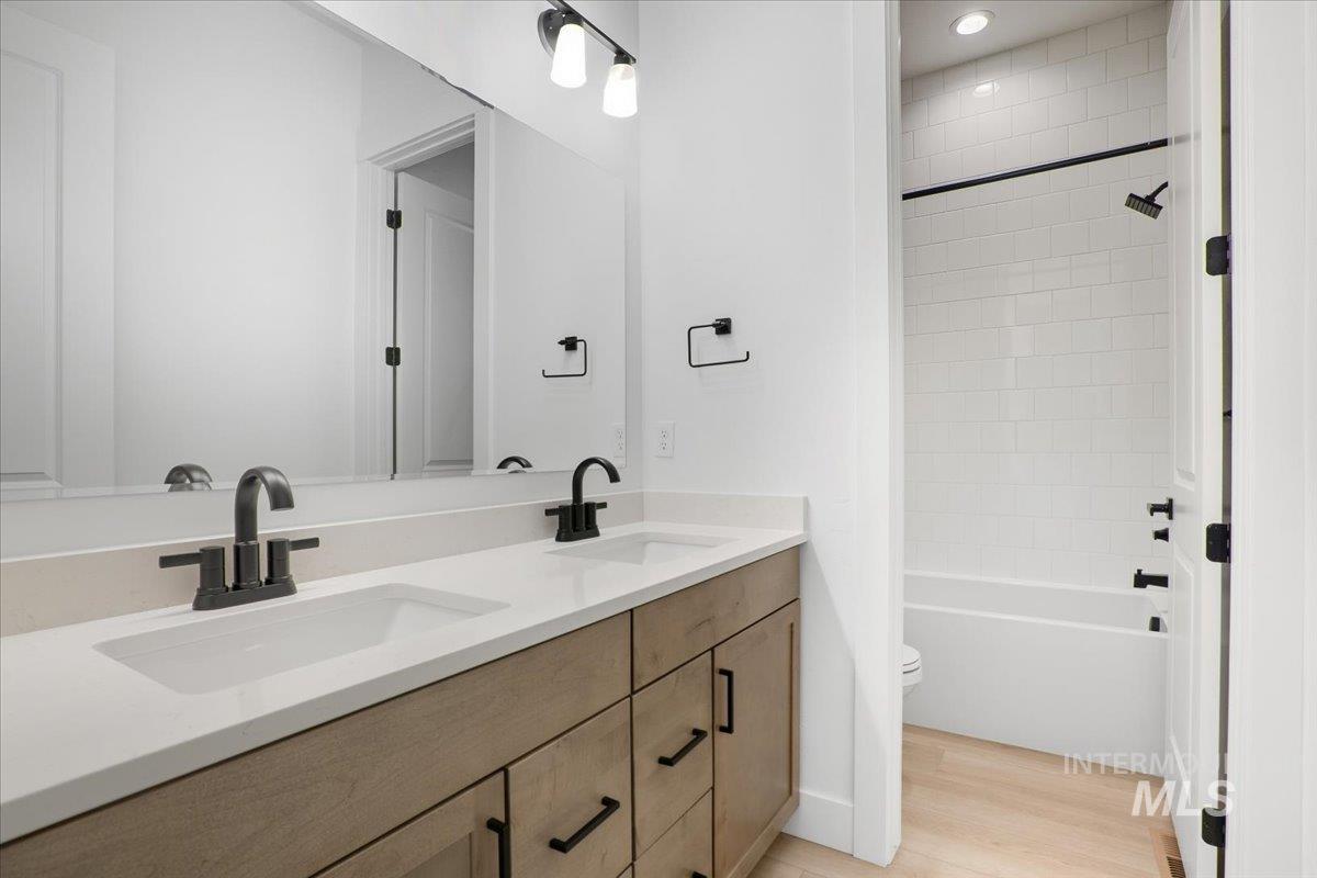 2323 N Kenora Ave, Star, Idaho 83669, 3 Bedrooms, 2.5 Bathrooms, Residential For Sale, Price $704,990, 98966938