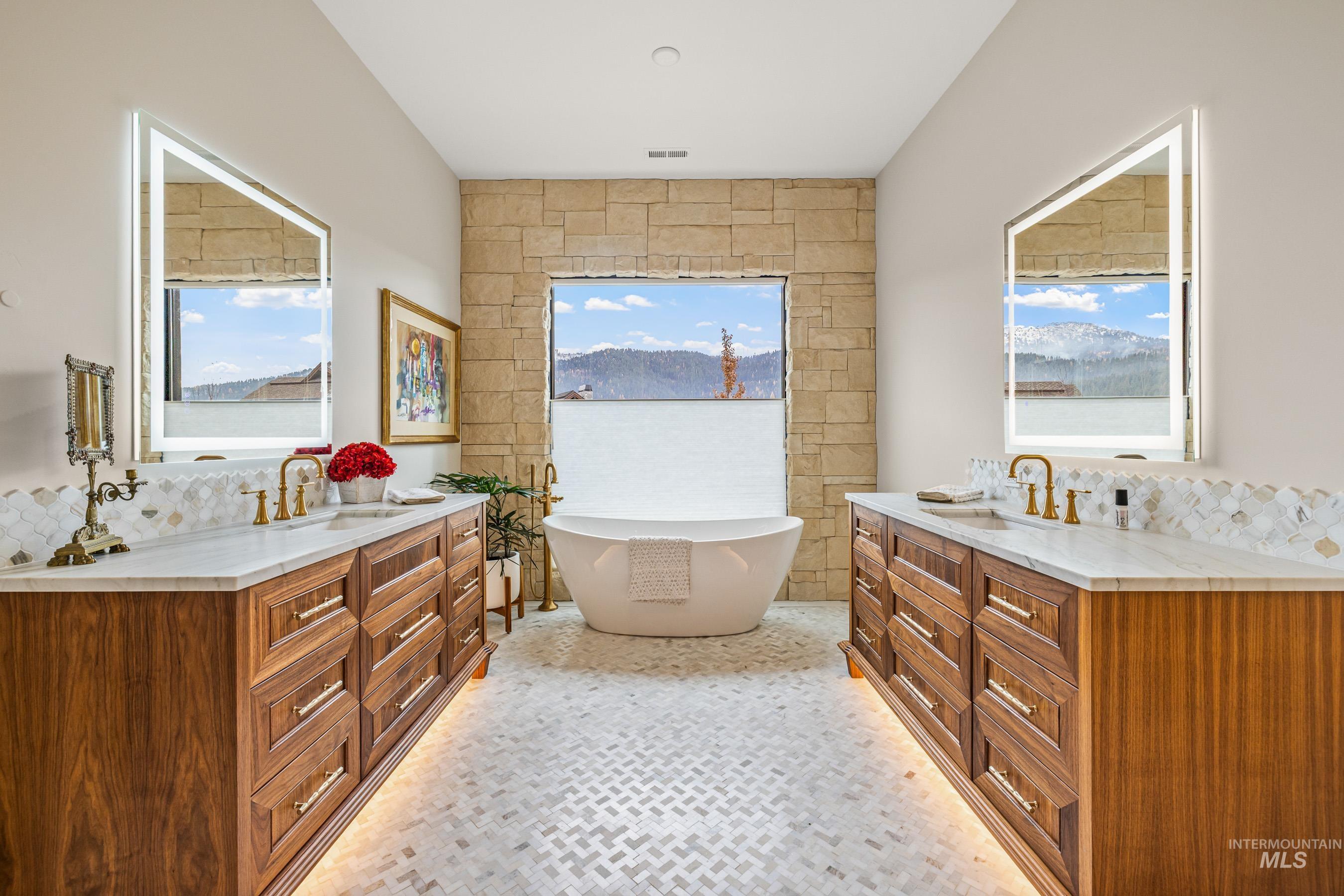 13793 Ashton Ridge Place, McCall, Idaho 83638, 5 Bedrooms, 4 Bathrooms, Residential For Sale, Price $3,299,000, 98966940