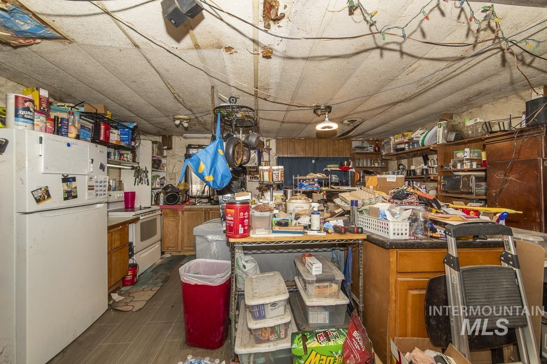 View of miscellaneous room