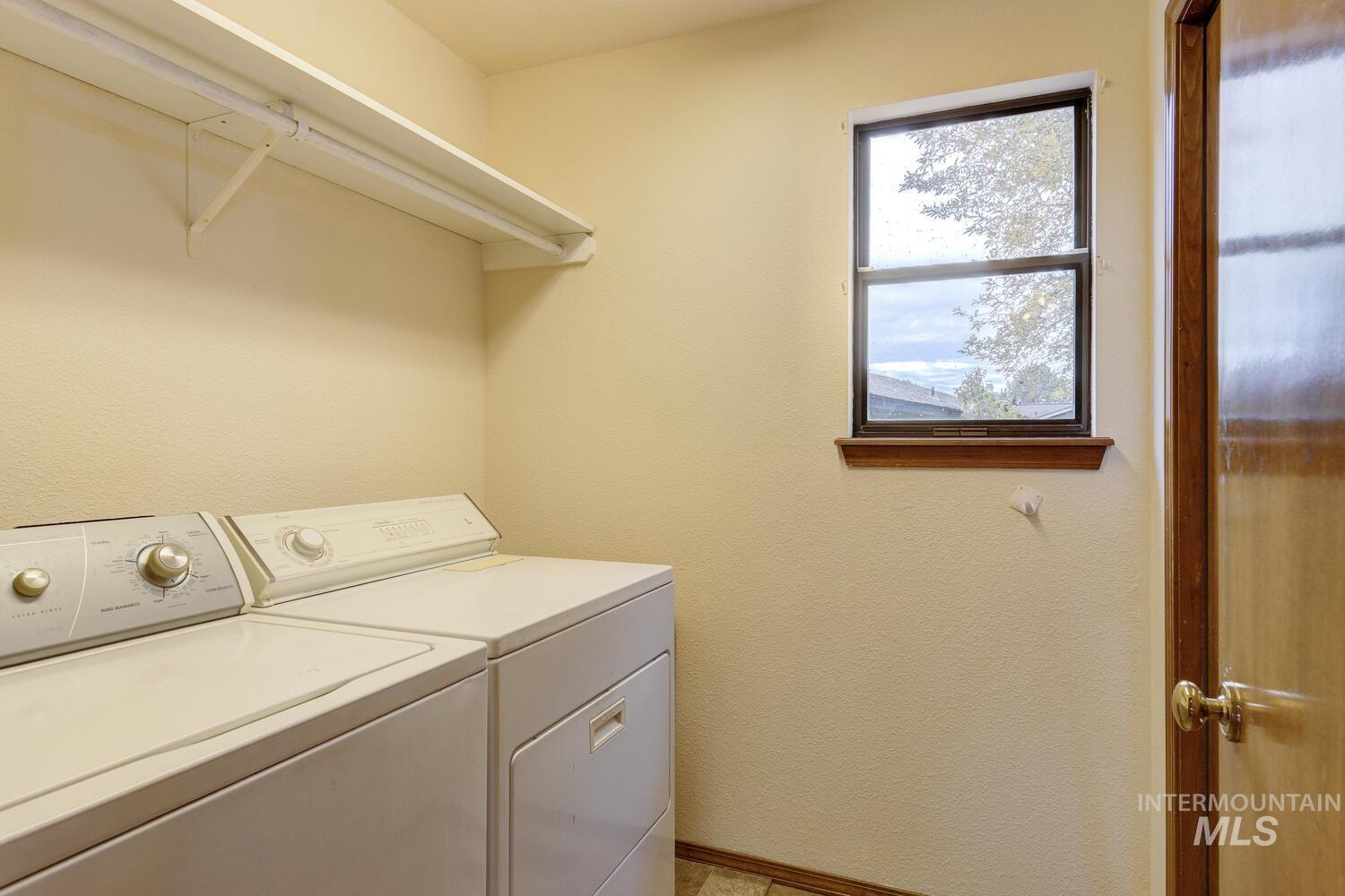 4198 N Oxbow Way, Boise, Idaho 83713, 3 Bedrooms, 2 Bathrooms, Residential For Sale, Price $409,000, 98966973