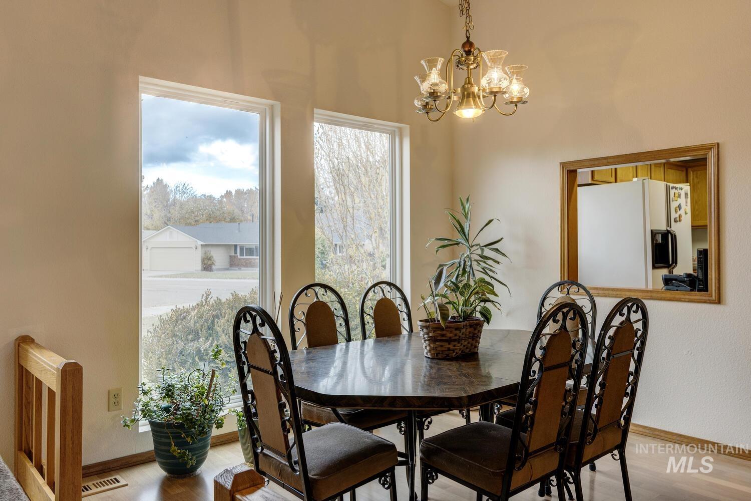 4198 N Oxbow Way, Boise, Idaho 83713, 3 Bedrooms, 2 Bathrooms, Residential For Sale, Price $409,000, 98966973