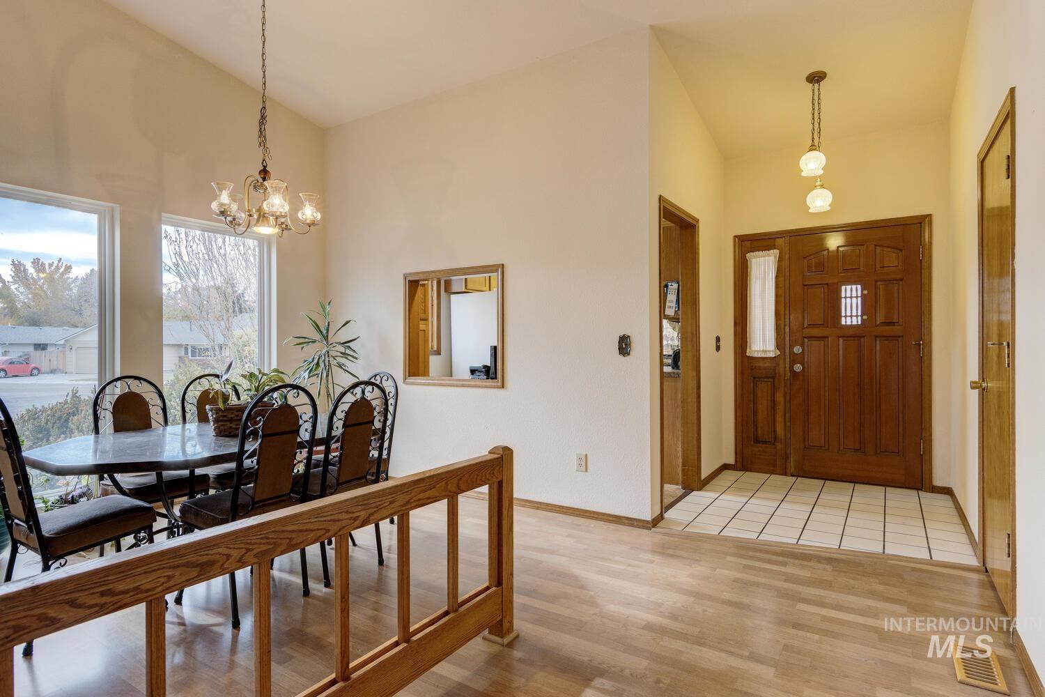 4198 N Oxbow Way, Boise, Idaho 83713, 3 Bedrooms, 2 Bathrooms, Residential For Sale, Price $409,000, 98966973