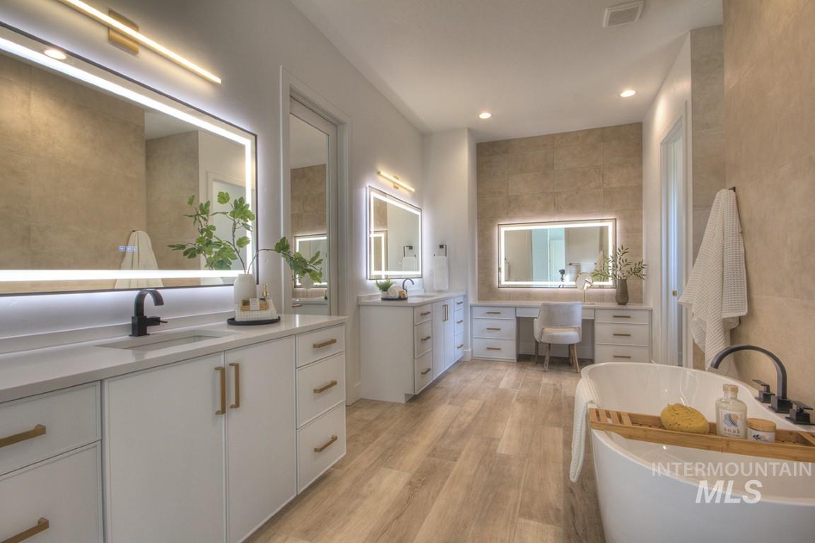 709 Watkins St, Middleton, Idaho 83644, 4 Bedrooms, 4 Bathrooms, Residential For Sale, Price $1,680,000, 98966974