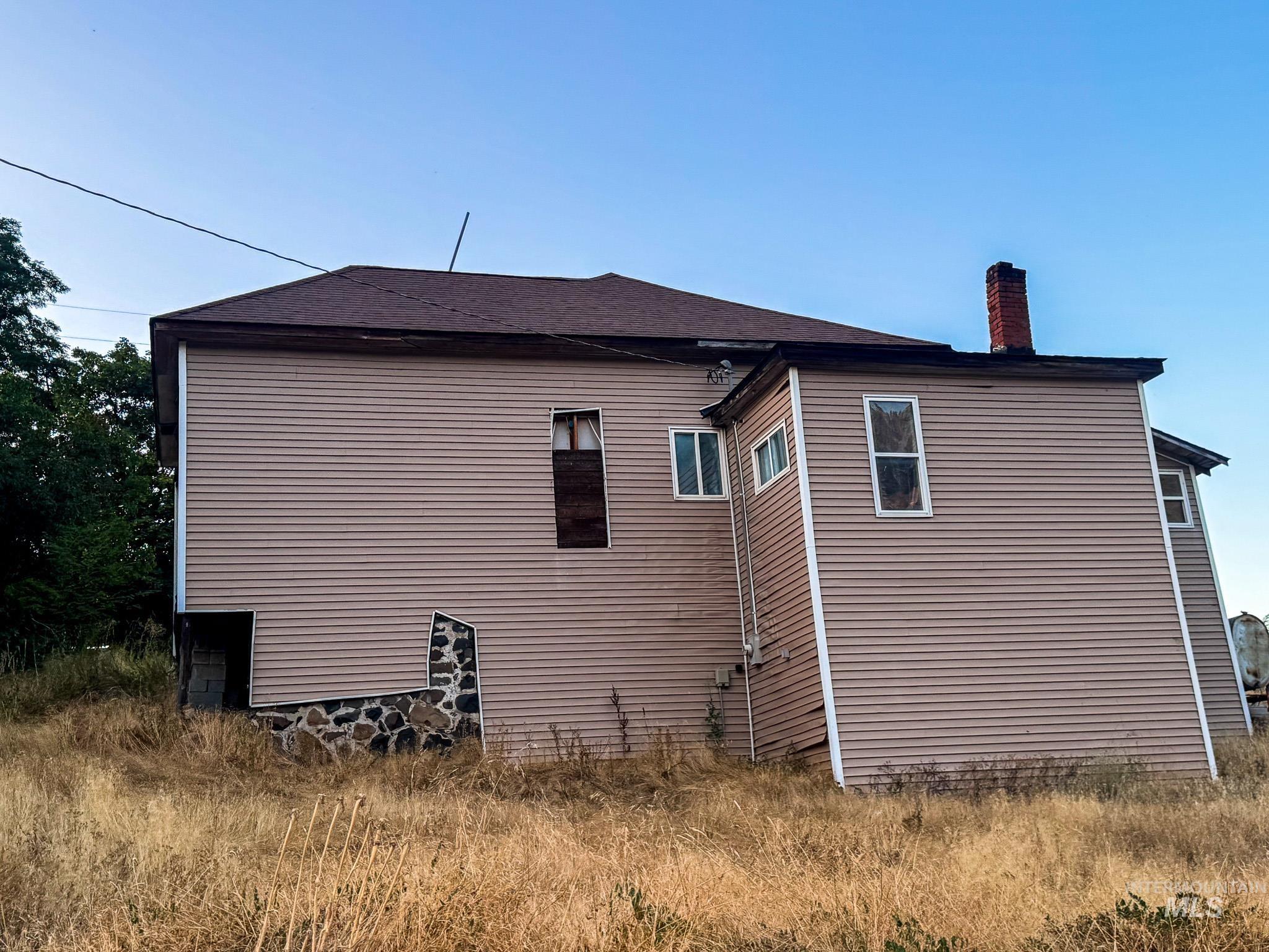 301 E B Street, Kendrick, Idaho 83524, 3 Bedrooms, 3 Bathrooms, Residential For Sale, Price $125,000, 98966975