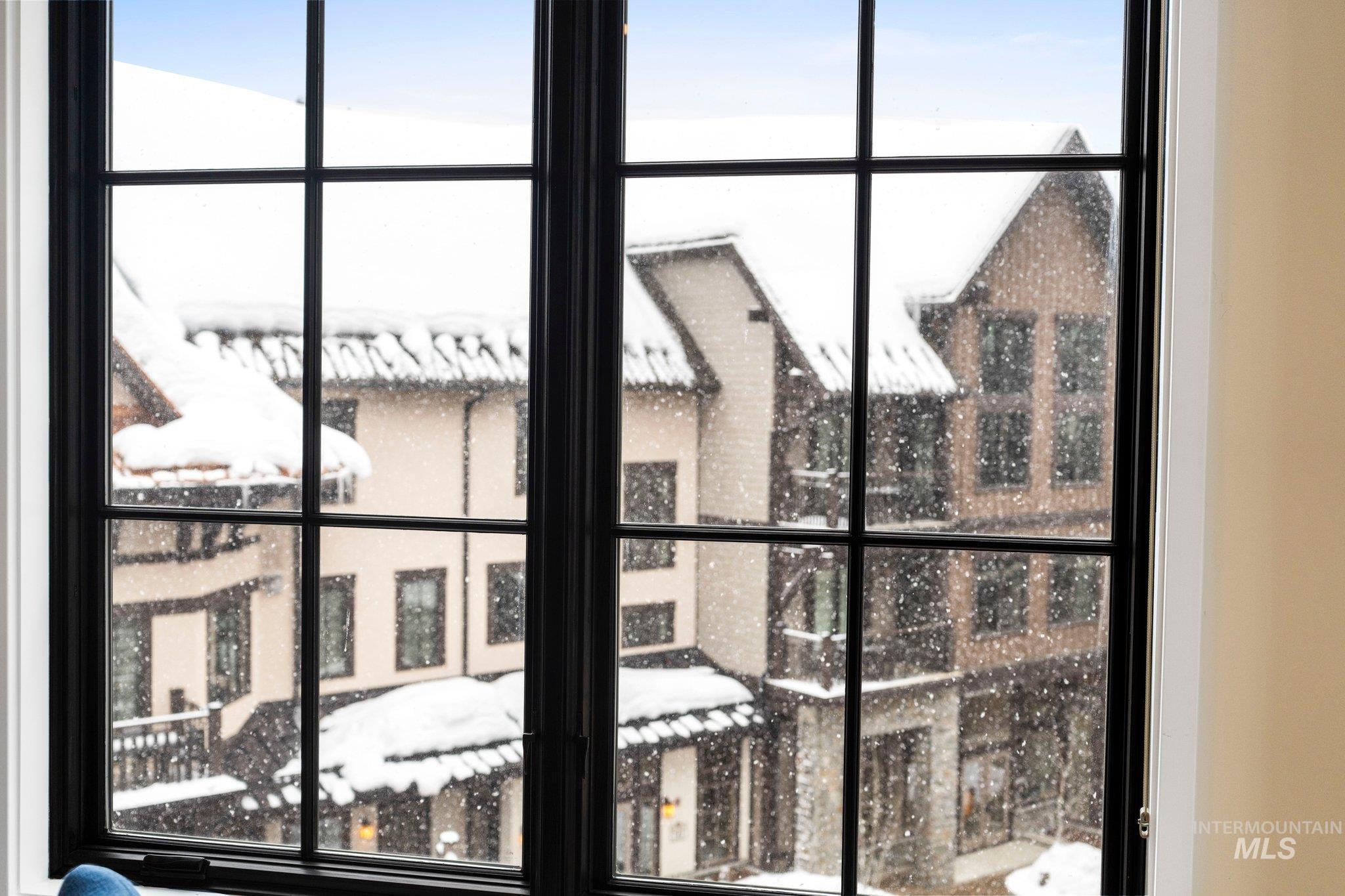 760 Village Drive, Donnelly, Idaho 83615, 2 Bedrooms, 2 Bathrooms, Residential For Sale, Price $998,900, 98966976