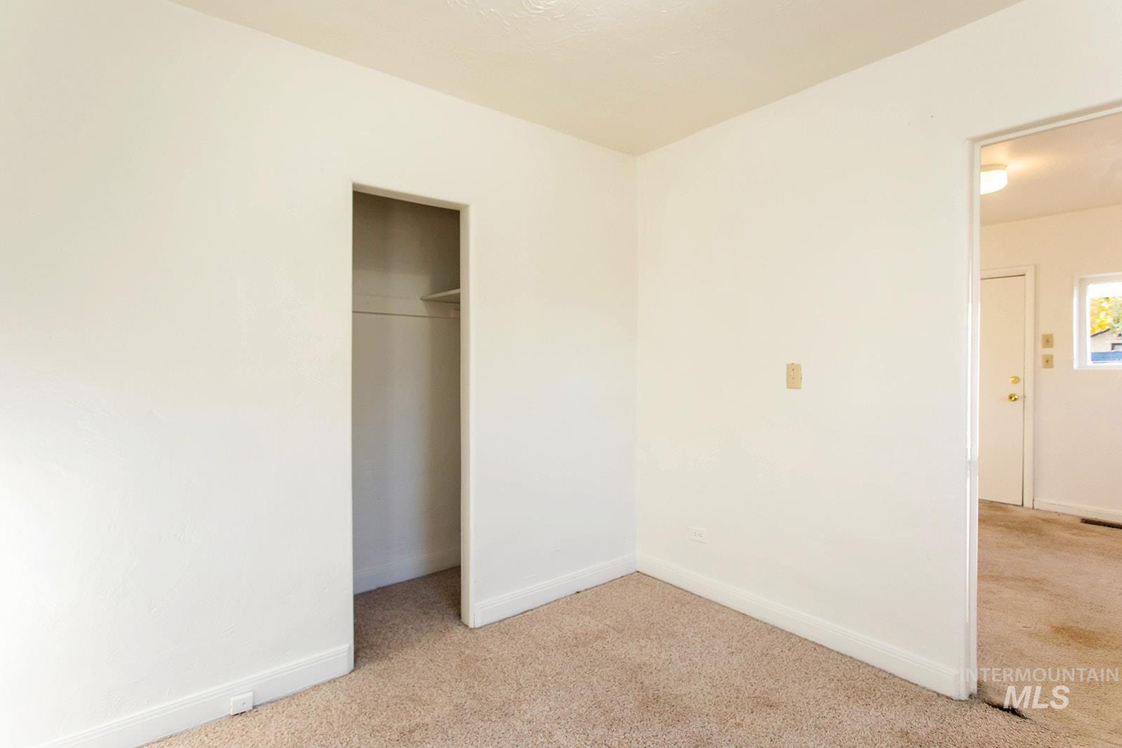 319 Jackson St, Twin Falls, Idaho 83301, 2 Bedrooms, 1 Bathroom, Residential Income For Sale, Price $229,000, 98966981