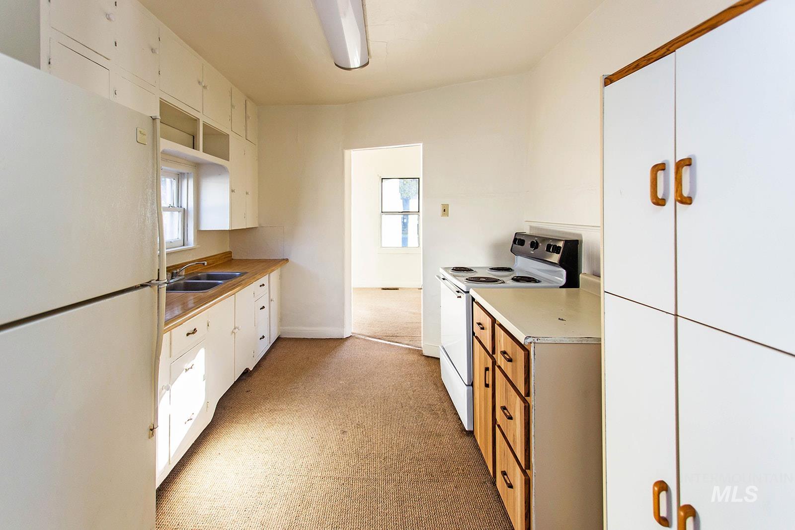 319 Jackson St, Twin Falls, Idaho 83301, 2 Bedrooms, 1 Bathroom, Residential For Sale, Price $229,000, 98966983