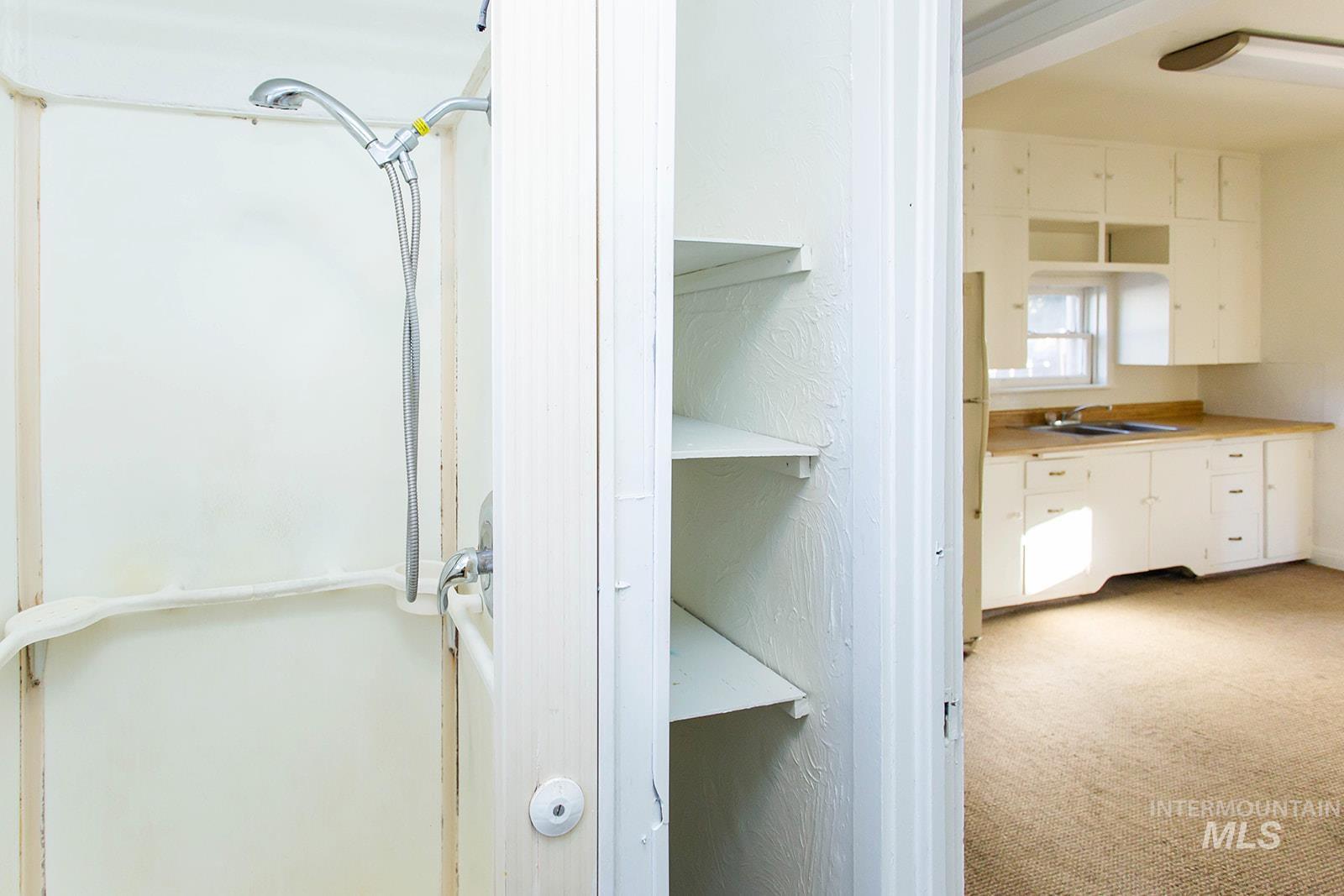 319 Jackson St, Twin Falls, Idaho 83301, 2 Bedrooms, 1 Bathroom, Residential For Sale, Price $229,000, 98966983