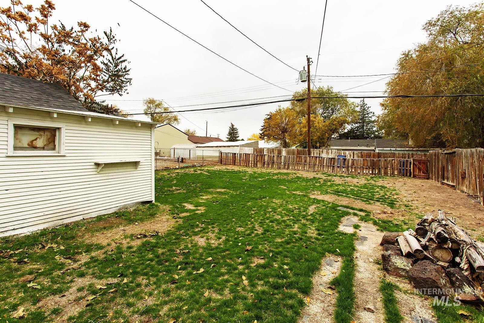 319 Jackson St, Twin Falls, Idaho 83301, 2 Bedrooms, 1 Bathroom, Residential For Sale, Price $229,000, 98966983