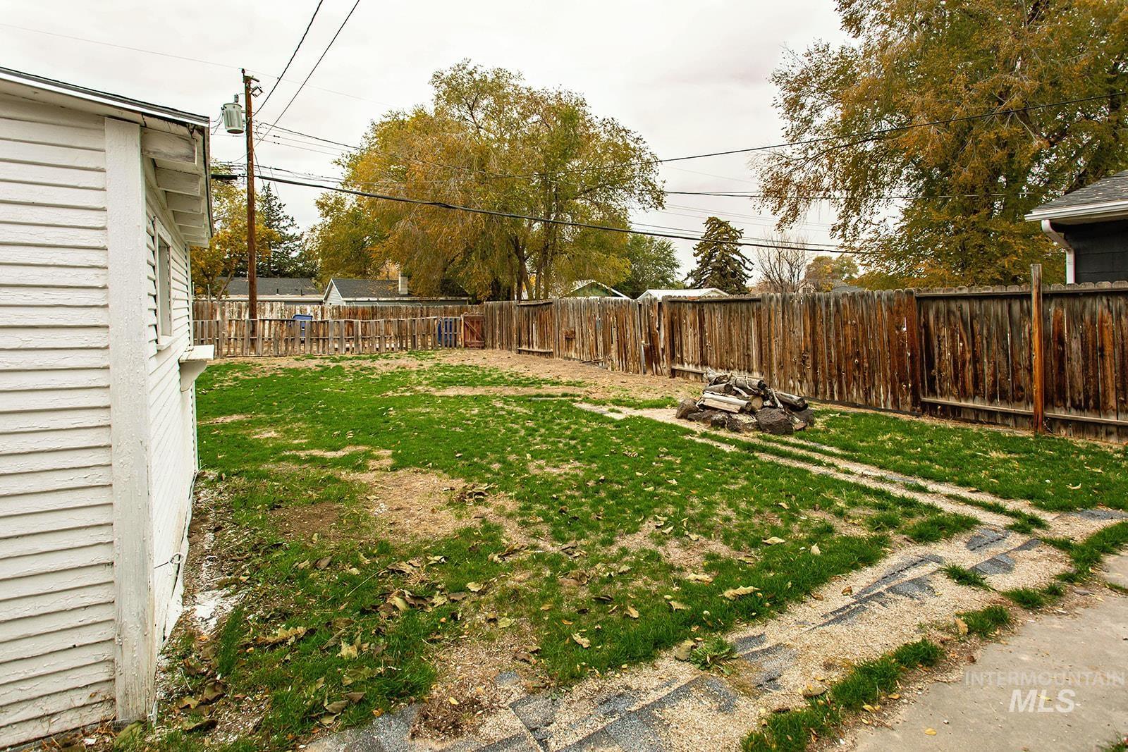 319 Jackson St, Twin Falls, Idaho 83301, 2 Bedrooms, 1 Bathroom, Residential For Sale, Price $229,000, 98966983