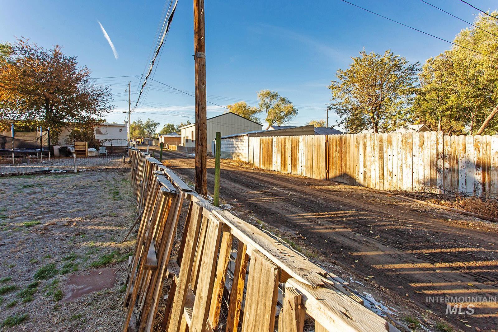 319 Jackson St, Twin Falls, Idaho 83301, 2 Bedrooms, 1 Bathroom, Residential For Sale, Price $229,000, 98966983