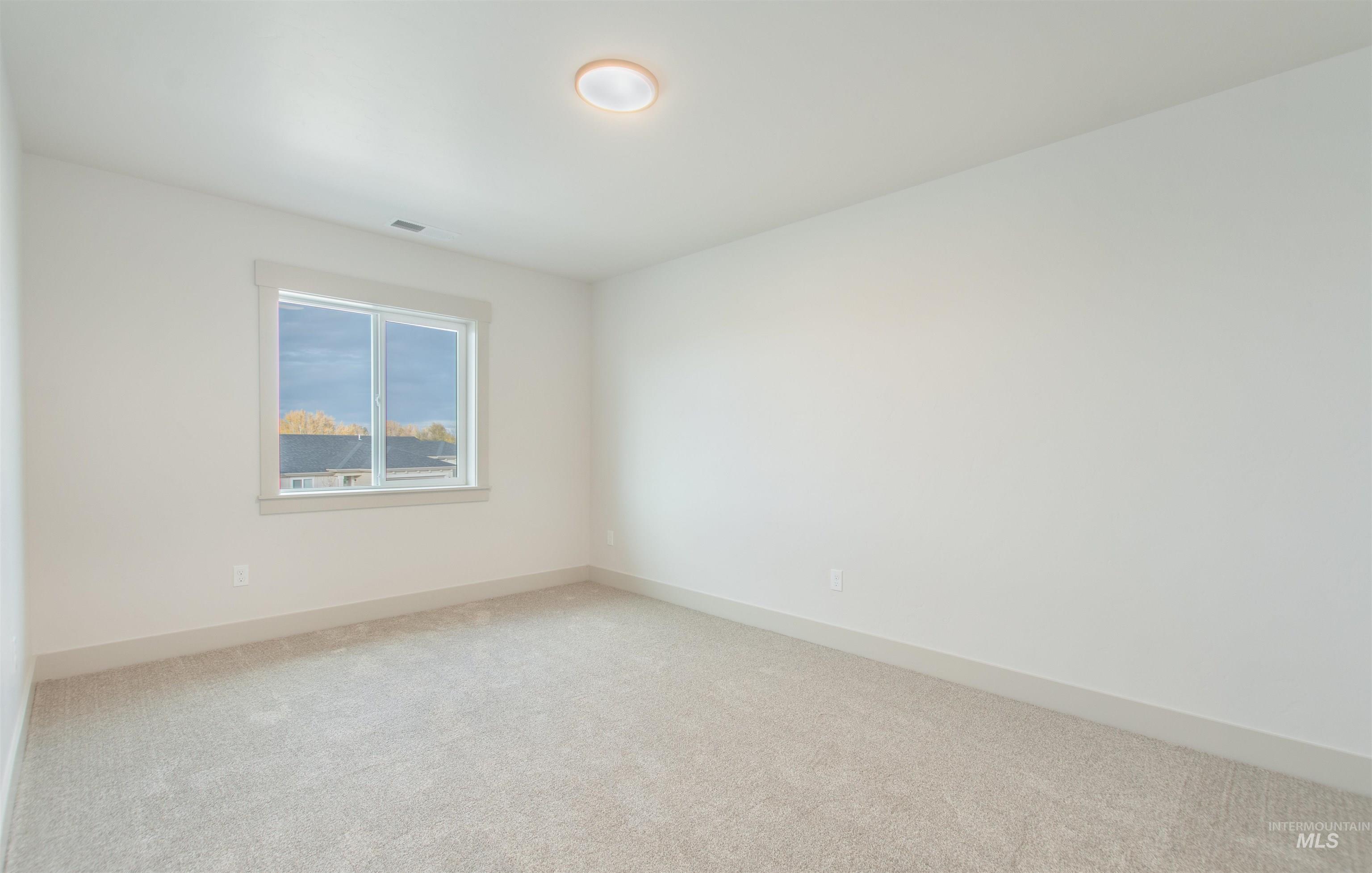 438 Linden St, New Plymouth, Idaho 83655, 5 Bedrooms, 2.5 Bathrooms, Residential For Sale, Price $465,000, 98966987