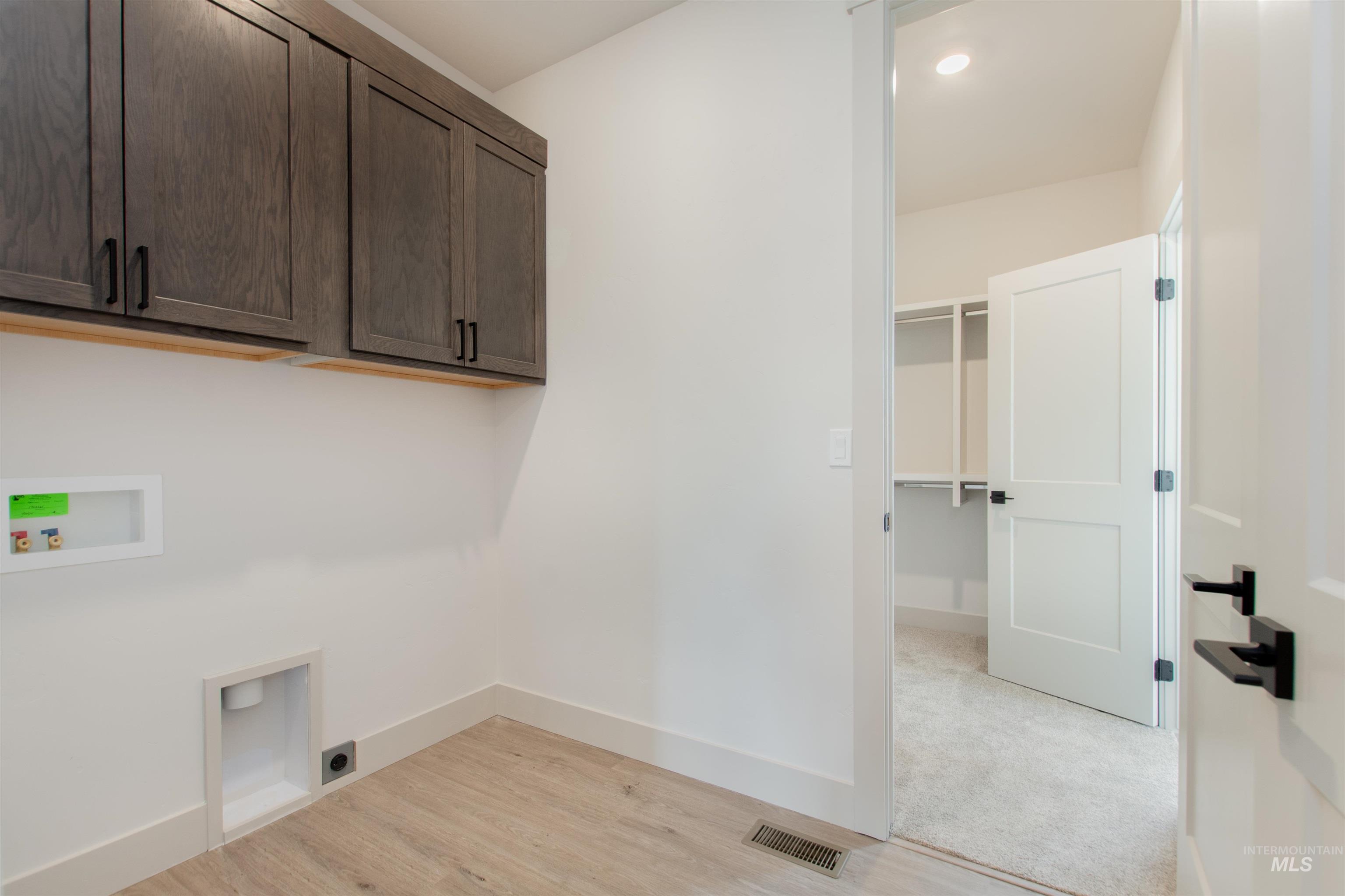 438 Linden St, New Plymouth, Idaho 83655, 5 Bedrooms, 2.5 Bathrooms, Residential For Sale, Price $465,000, 98966987