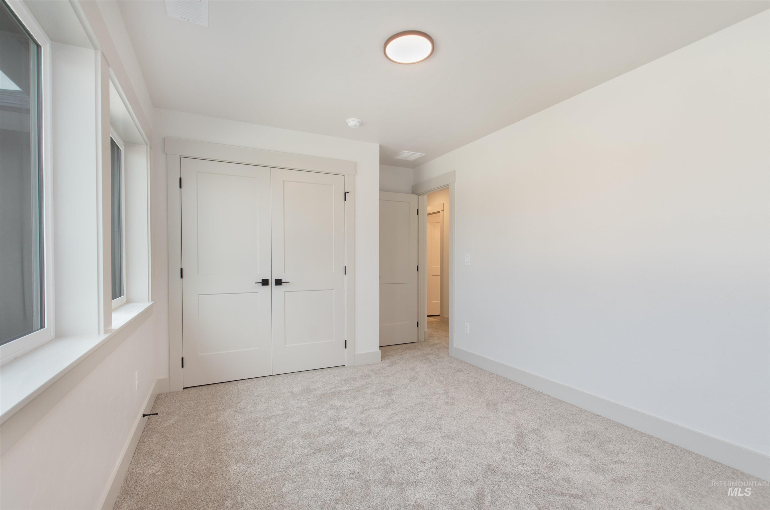 438 Linden St, New Plymouth, Idaho 83655, 5 Bedrooms, 2.5 Bathrooms, Residential For Sale, Price $465,000, 98966987