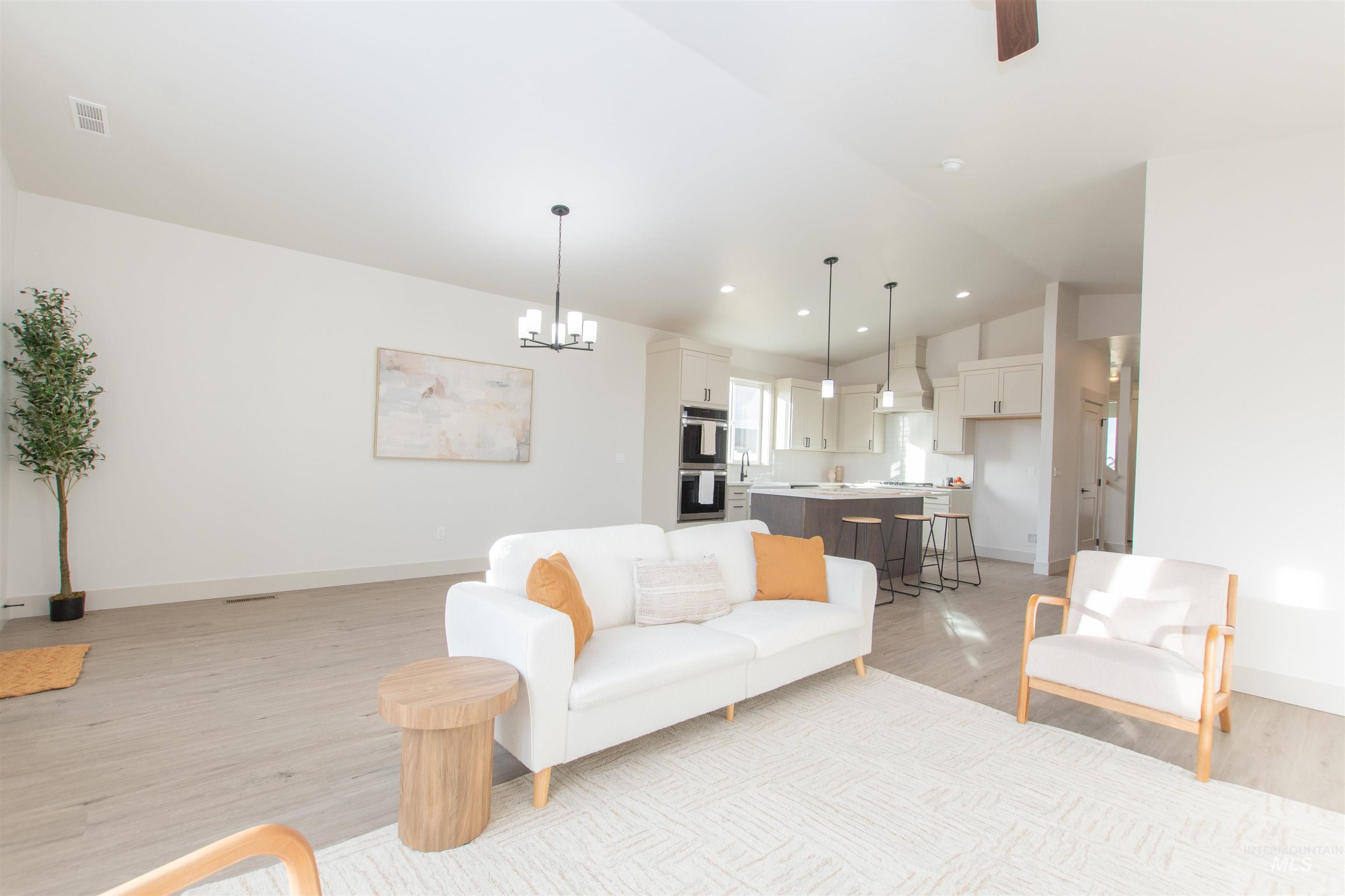 438 Linden St, New Plymouth, Idaho 83655, 5 Bedrooms, 2.5 Bathrooms, Residential For Sale, Price $465,000, 98966987