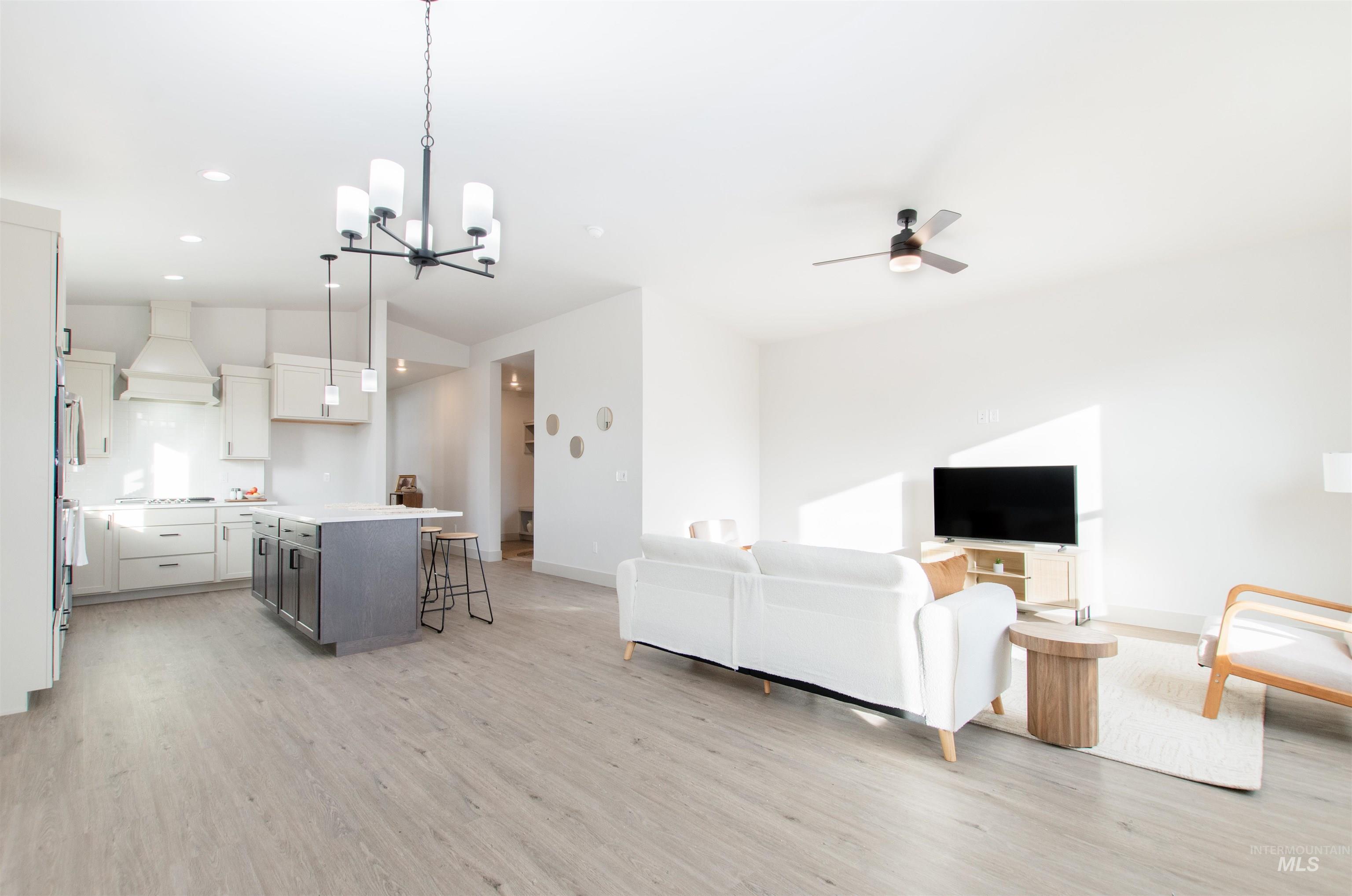 438 Linden St, New Plymouth, Idaho 83655, 5 Bedrooms, 2.5 Bathrooms, Residential For Sale, Price $465,000, 98966987