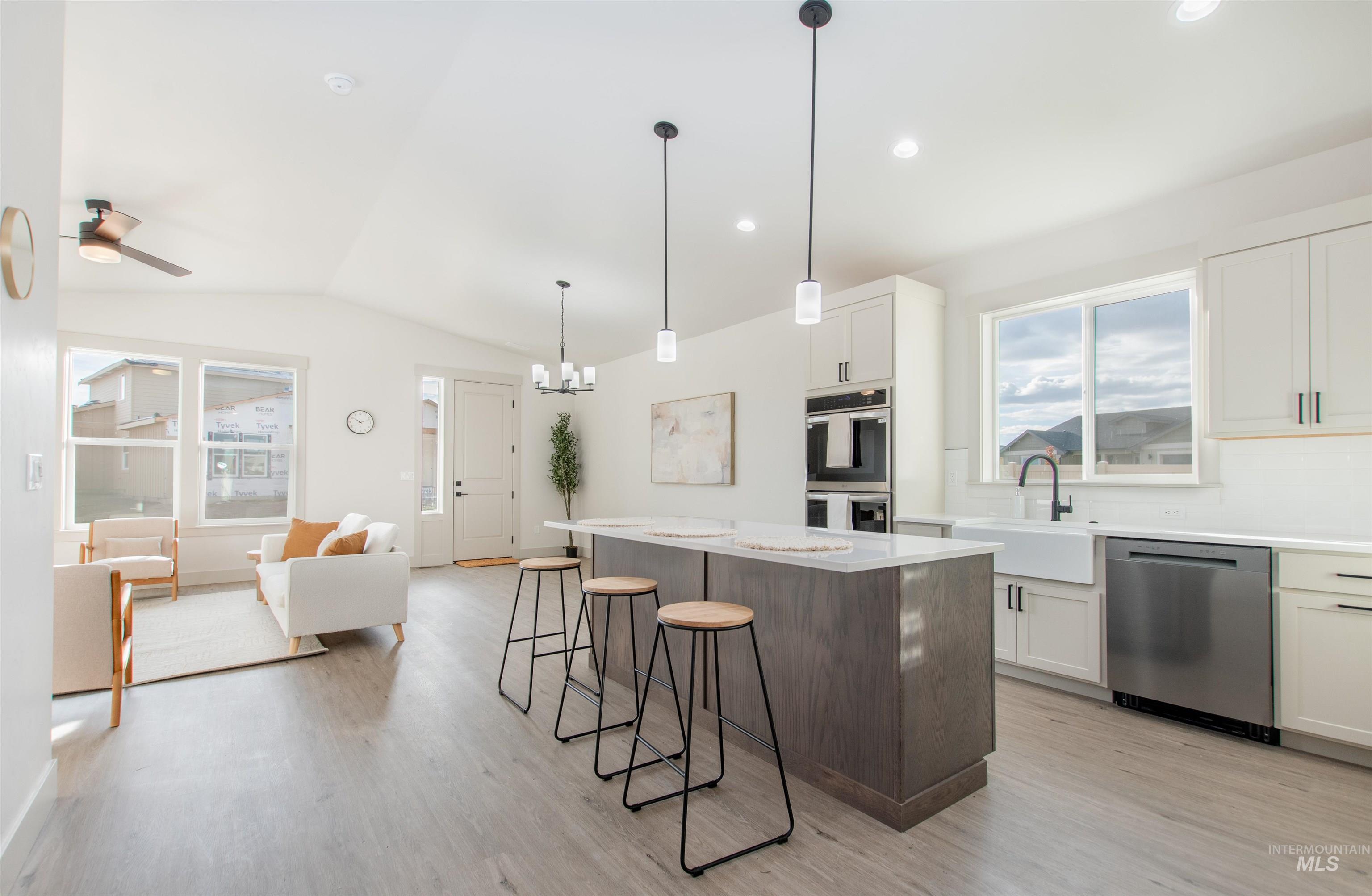 438 Linden St, New Plymouth, Idaho 83655, 5 Bedrooms, 2.5 Bathrooms, Residential For Sale, Price $465,000, 98966987