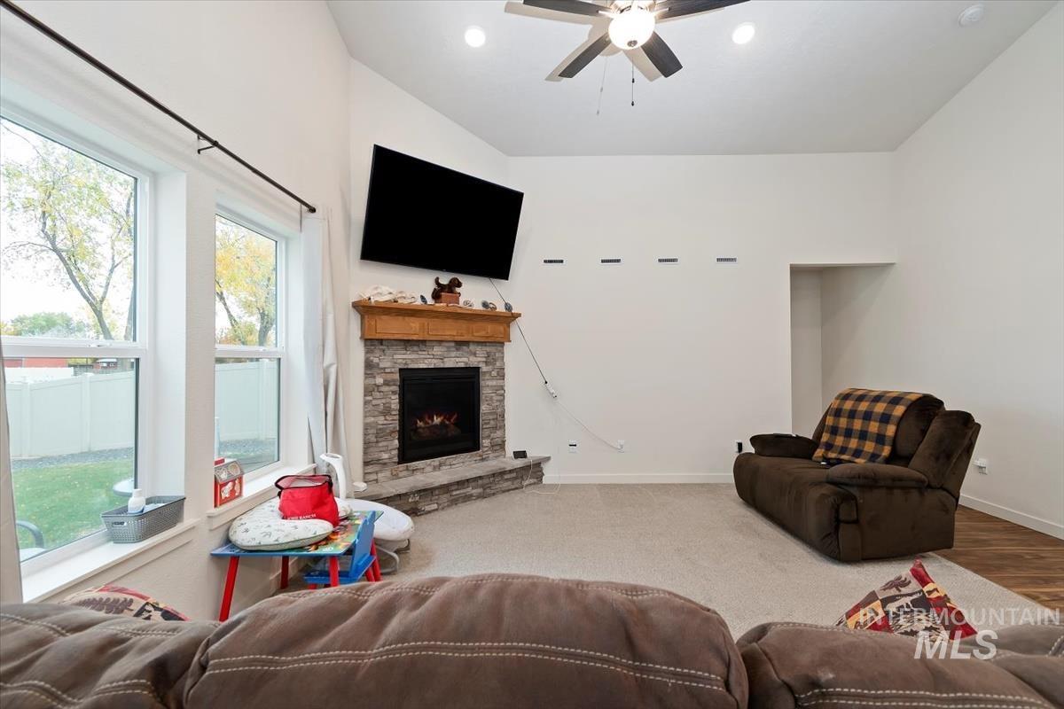 658 E Warrior Basin St, Kuna, Idaho 83634, 3 Bedrooms, 2 Bathrooms, Residential For Sale, Price $445,000, 98966999