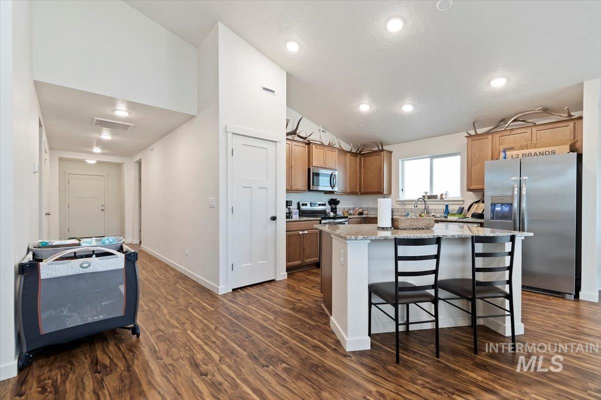 658 E Warrior Basin St, Kuna, Idaho 83634, 3 Bedrooms, 2 Bathrooms, Residential For Sale, Price $445,000, 98966999