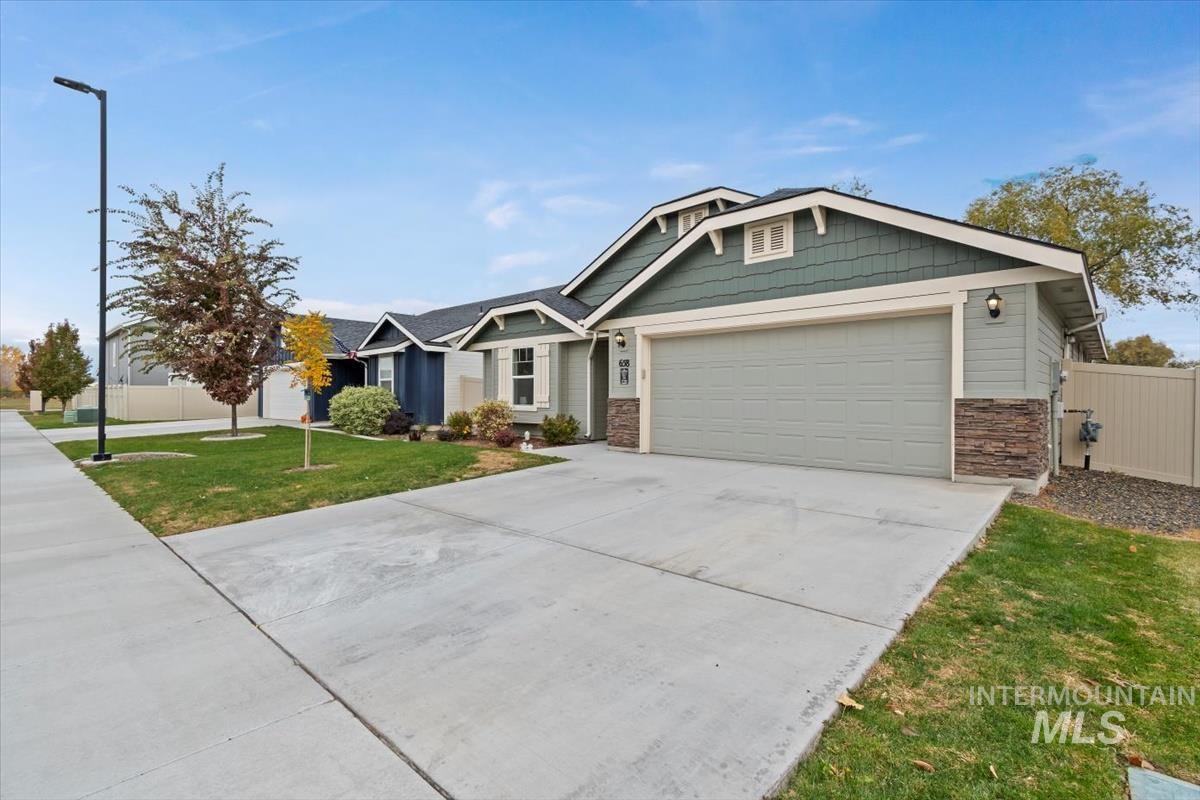 658 E Warrior Basin St, Kuna, Idaho 83634, 3 Bedrooms, 2 Bathrooms, Residential For Sale, Price $445,000, 98966999