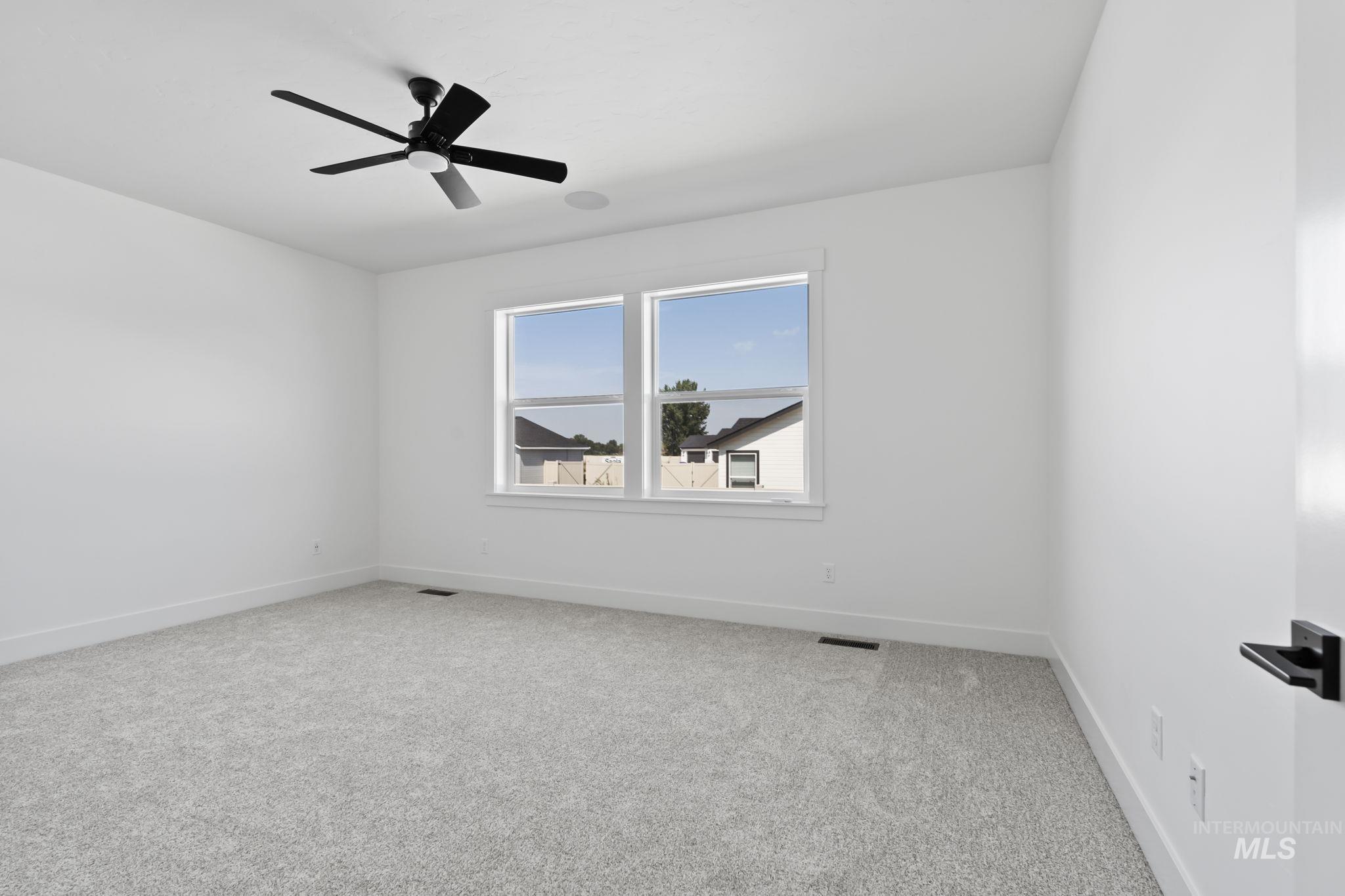 605 Grand Harvest Avenue, New Plymouth, Idaho 83655, 4 Bedrooms, 2.5 Bathrooms, Residential For Sale, Price $505,000, 98967001