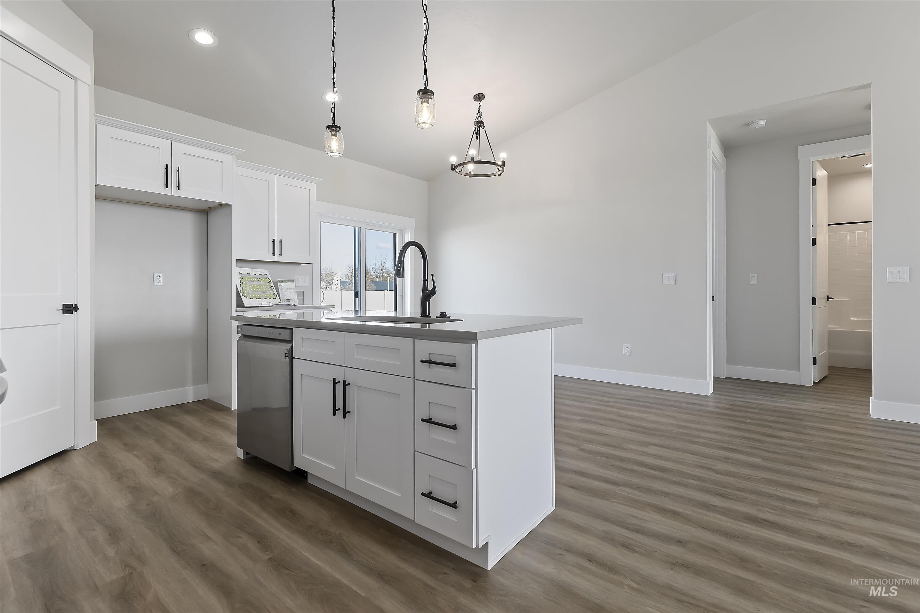 607 Grand Harvest Avenue, New Plymouth, Idaho 83655, 4 Bedrooms, 2.5 Bathrooms, Residential For Sale, Price $480,000, 98967006