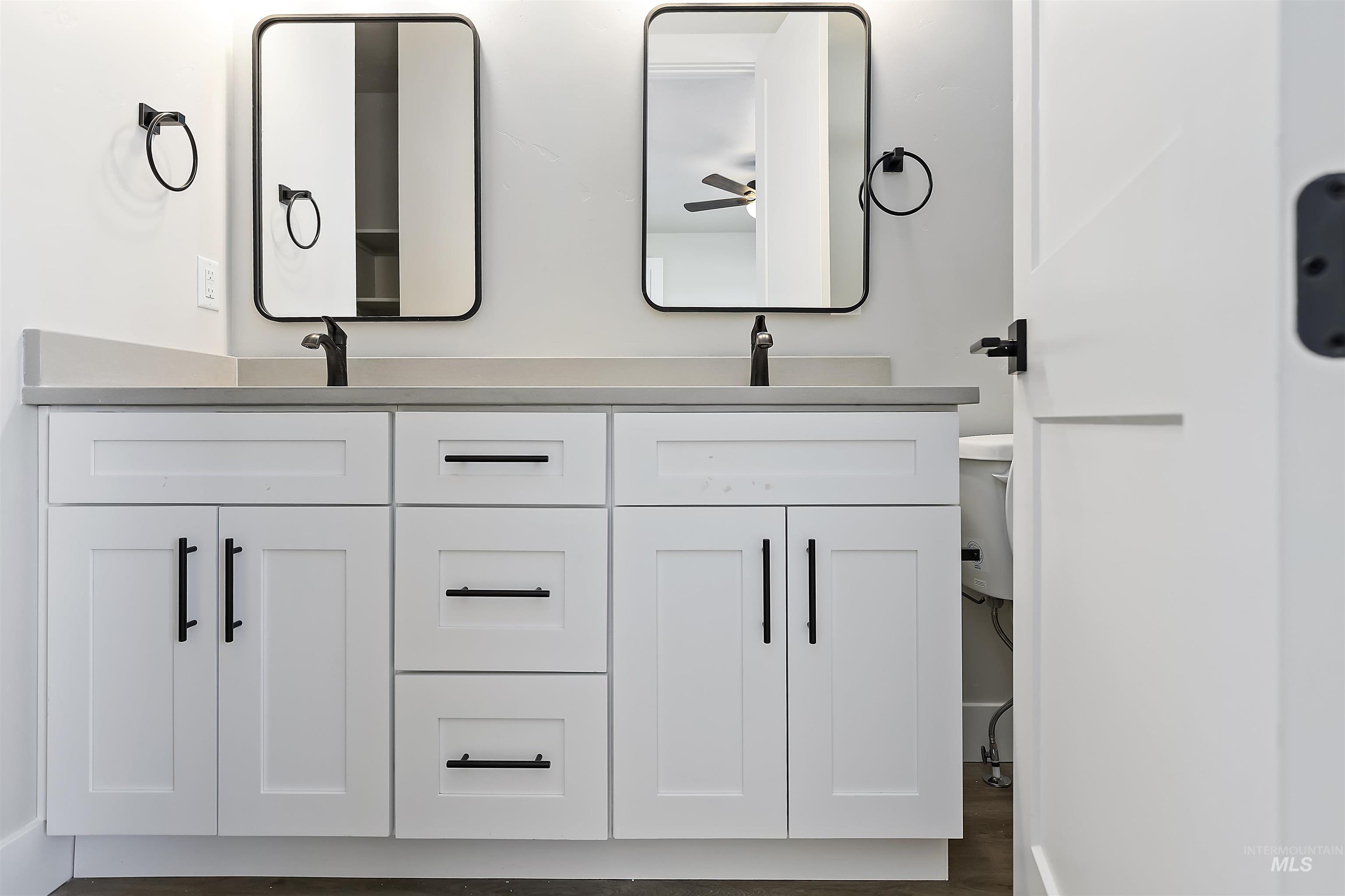 607 Grand Harvest Avenue, New Plymouth, Idaho 83655, 4 Bedrooms, 2.5 Bathrooms, Residential For Sale, Price $480,000, 98967006