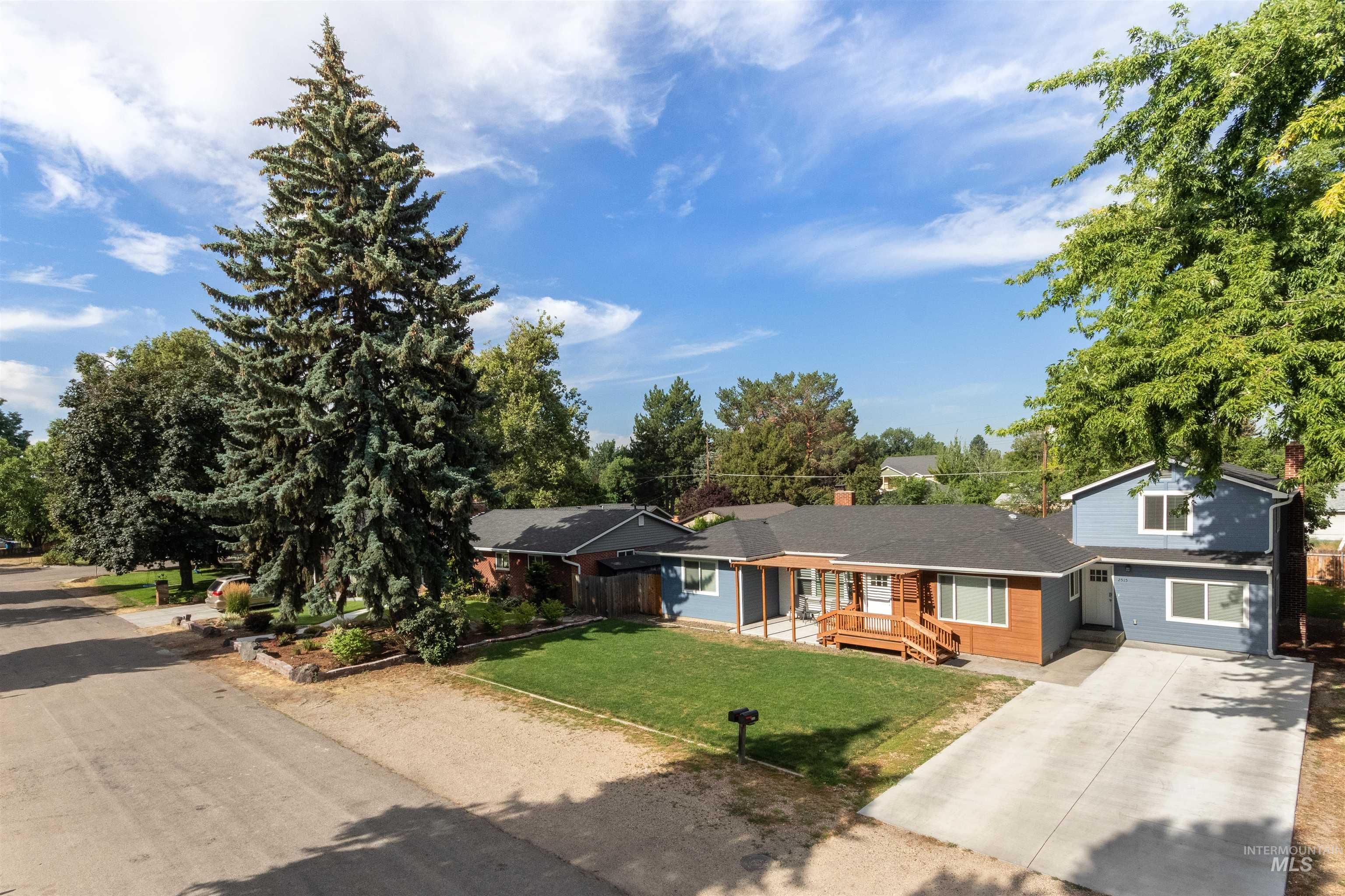 2513 N 31st, Boise, Idaho 83703, 3 Bedrooms, 2 Bathrooms, Residential Income For Sale, Price $870,000, 98967007