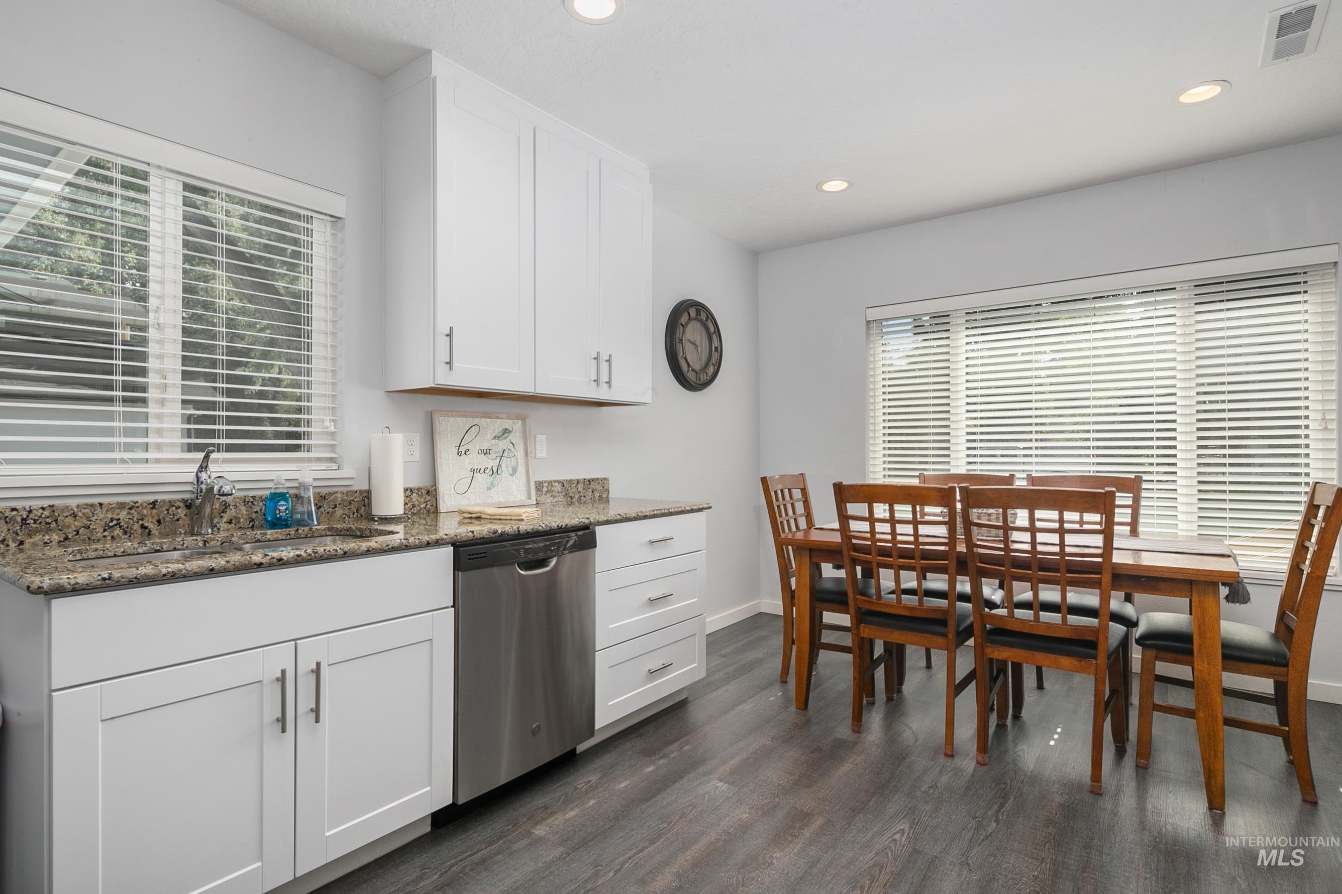 2513 N 31st, Boise, Idaho 83703, 3 Bedrooms, 2 Bathrooms, Residential Income For Sale, Price $870,000, 98967007