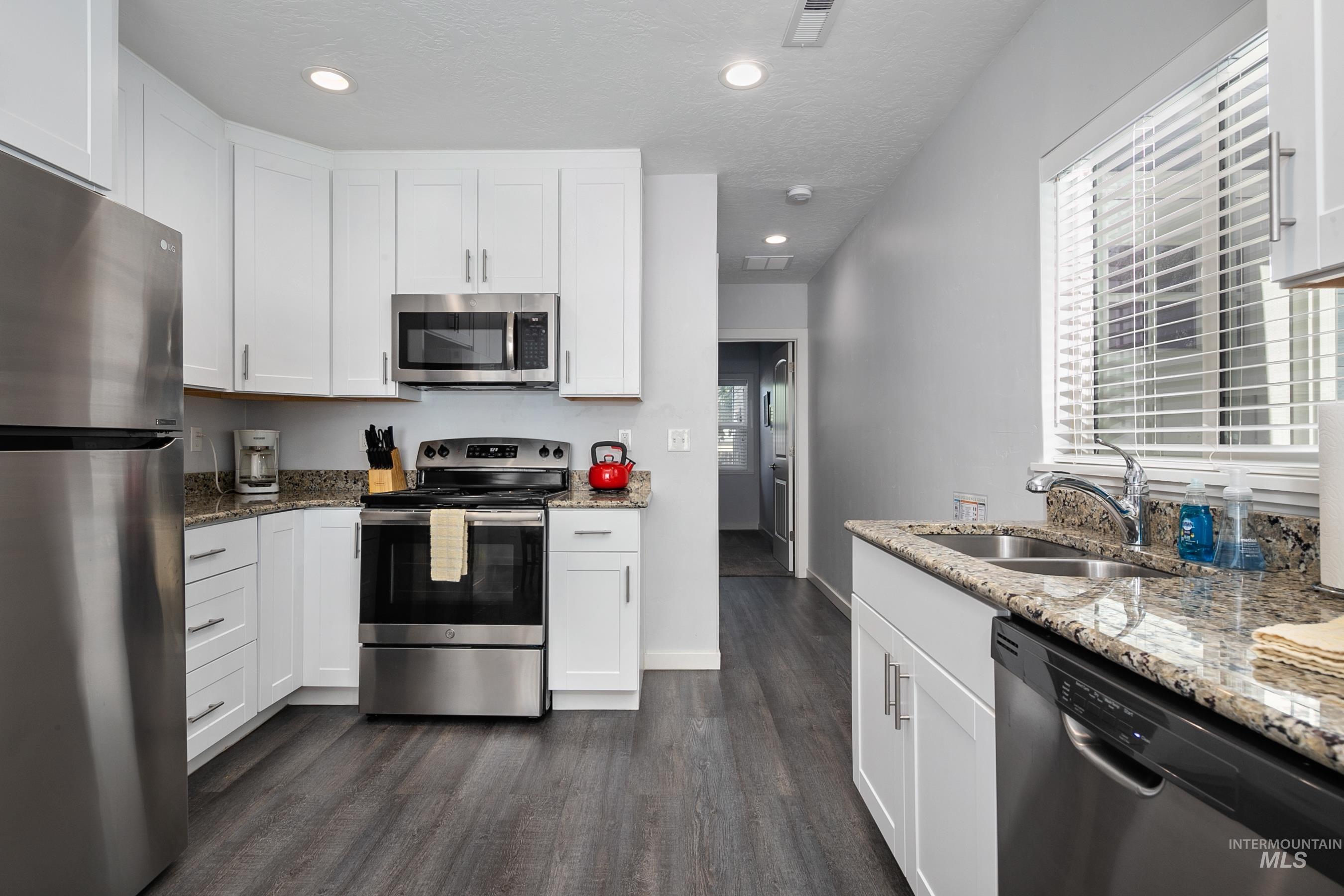 2513 N 31st, Boise, Idaho 83703, 3 Bedrooms, 2 Bathrooms, Residential Income For Sale, Price $870,000, 98967007