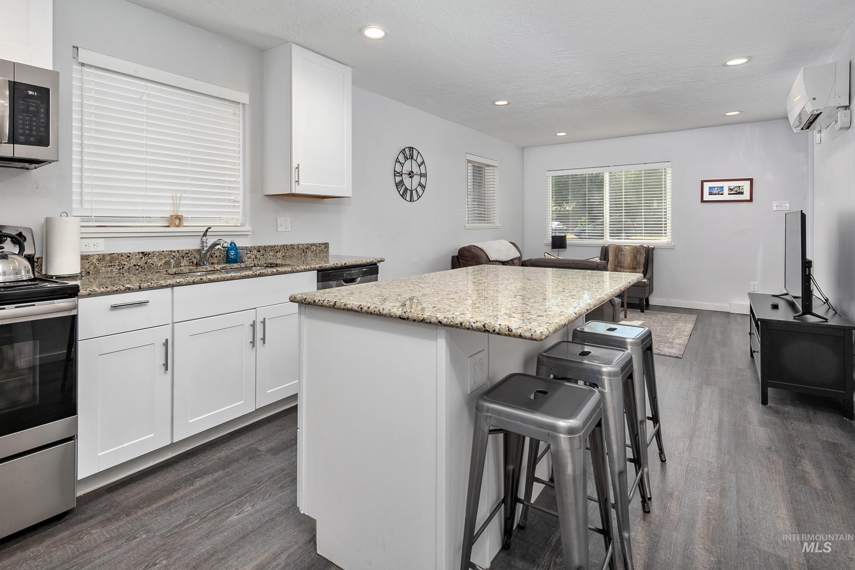 2513 N 31st, Boise, Idaho 83703, 3 Bedrooms, 2 Bathrooms, Residential Income For Sale, Price $870,000, 98967007