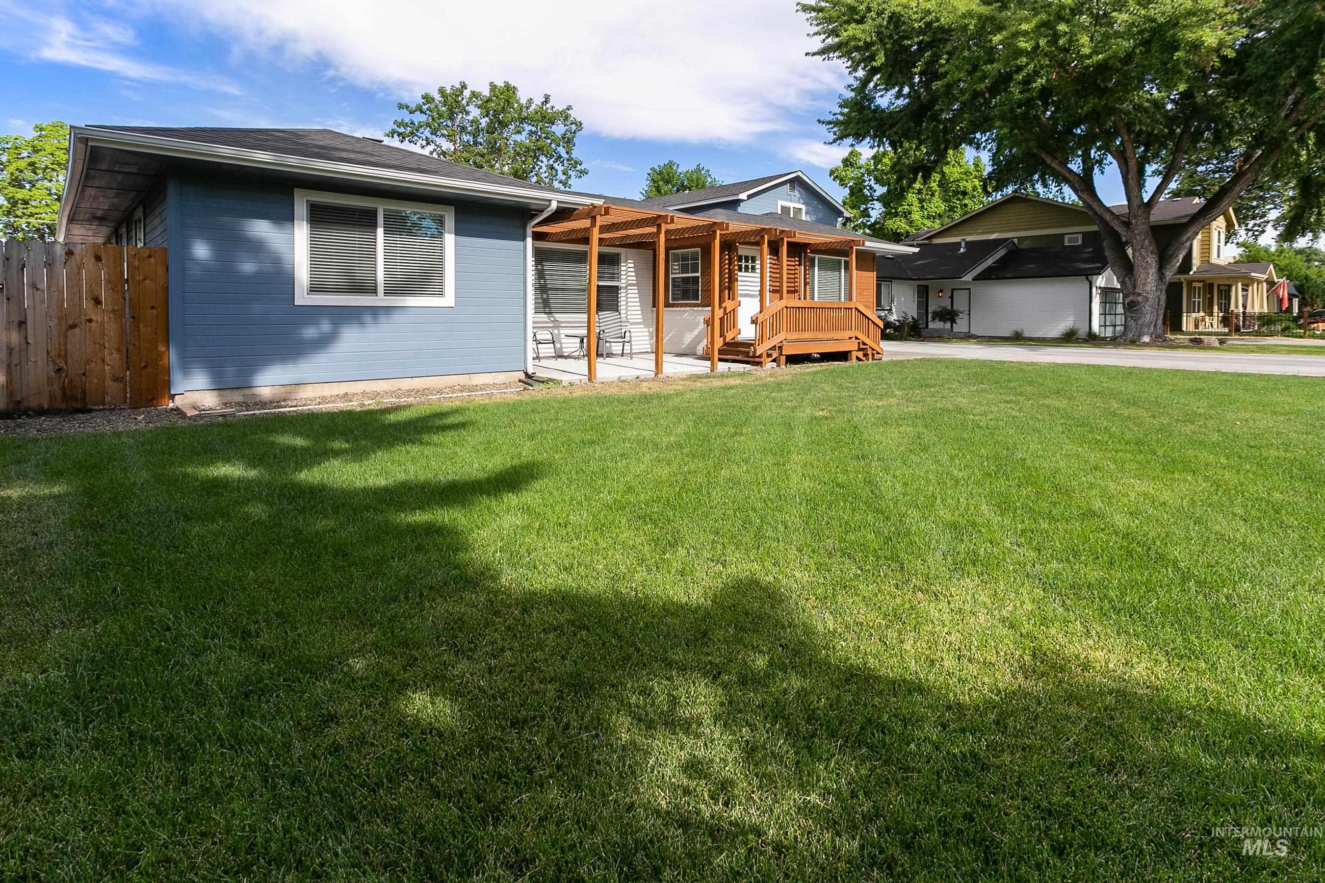 2513 N 31st, Boise, Idaho 83703, 3 Bedrooms, 2 Bathrooms, Residential Income For Sale, Price $870,000, 98967007