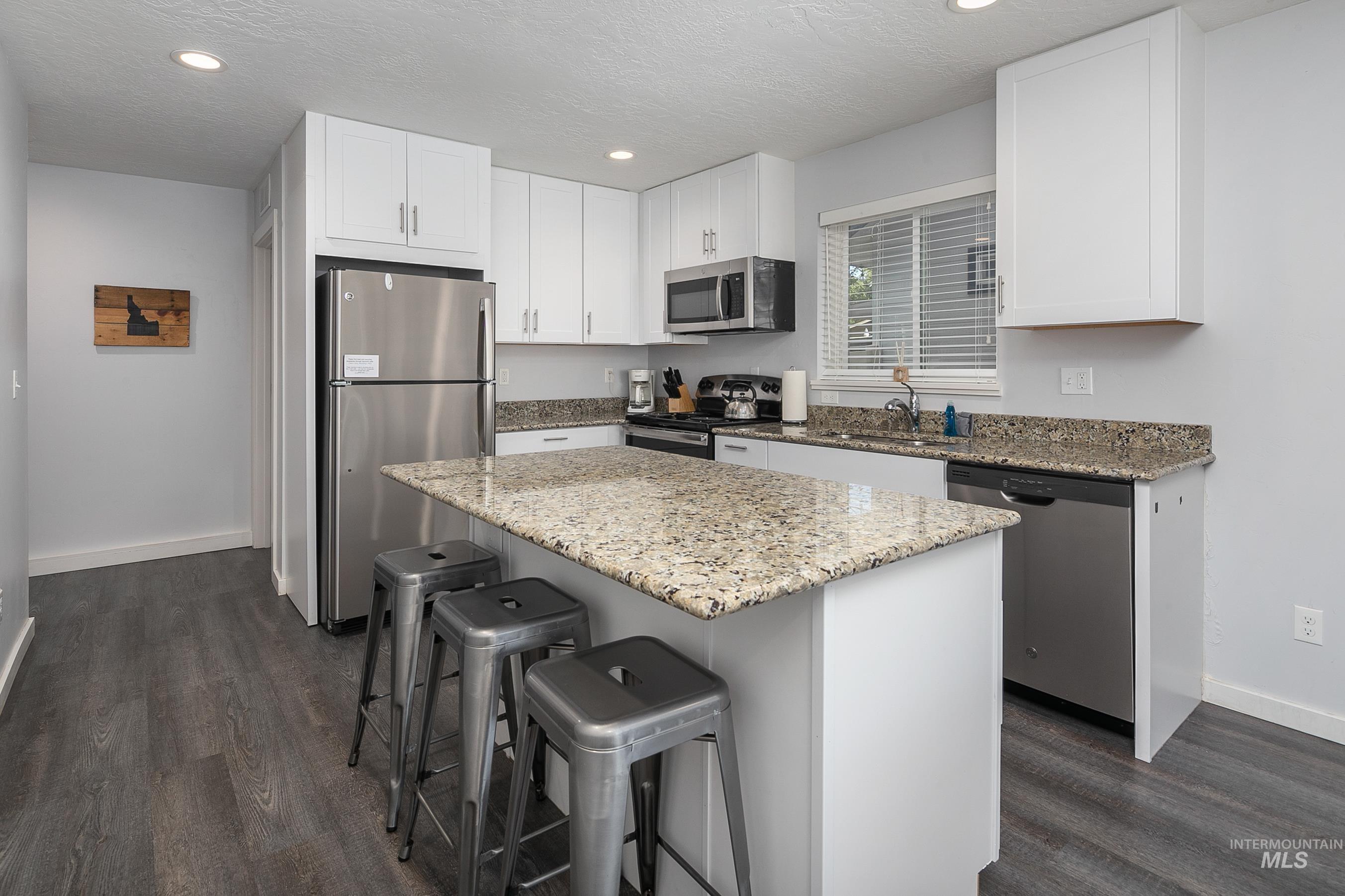 2513 N 31st, Boise, Idaho 83703, 3 Bedrooms, 2 Bathrooms, Residential Income For Sale, Price $870,000, 98967007