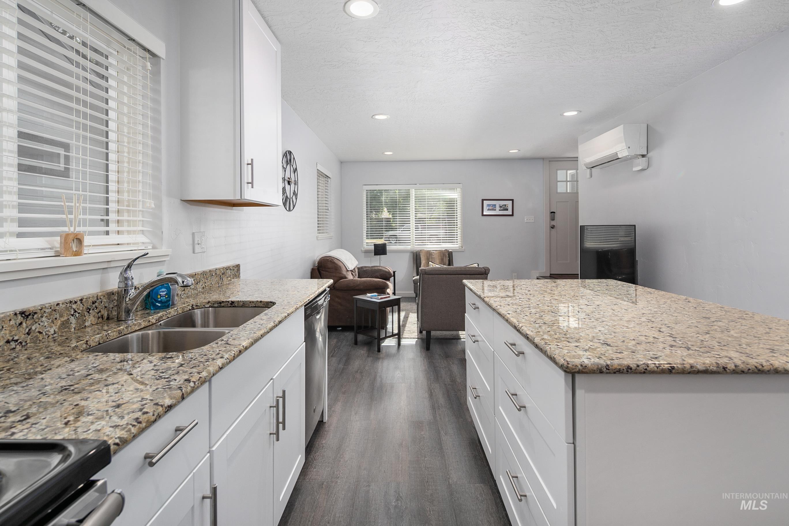 2513 N 31st, Boise, Idaho 83703, 3 Bedrooms, 2 Bathrooms, Residential Income For Sale, Price $870,000, 98967007