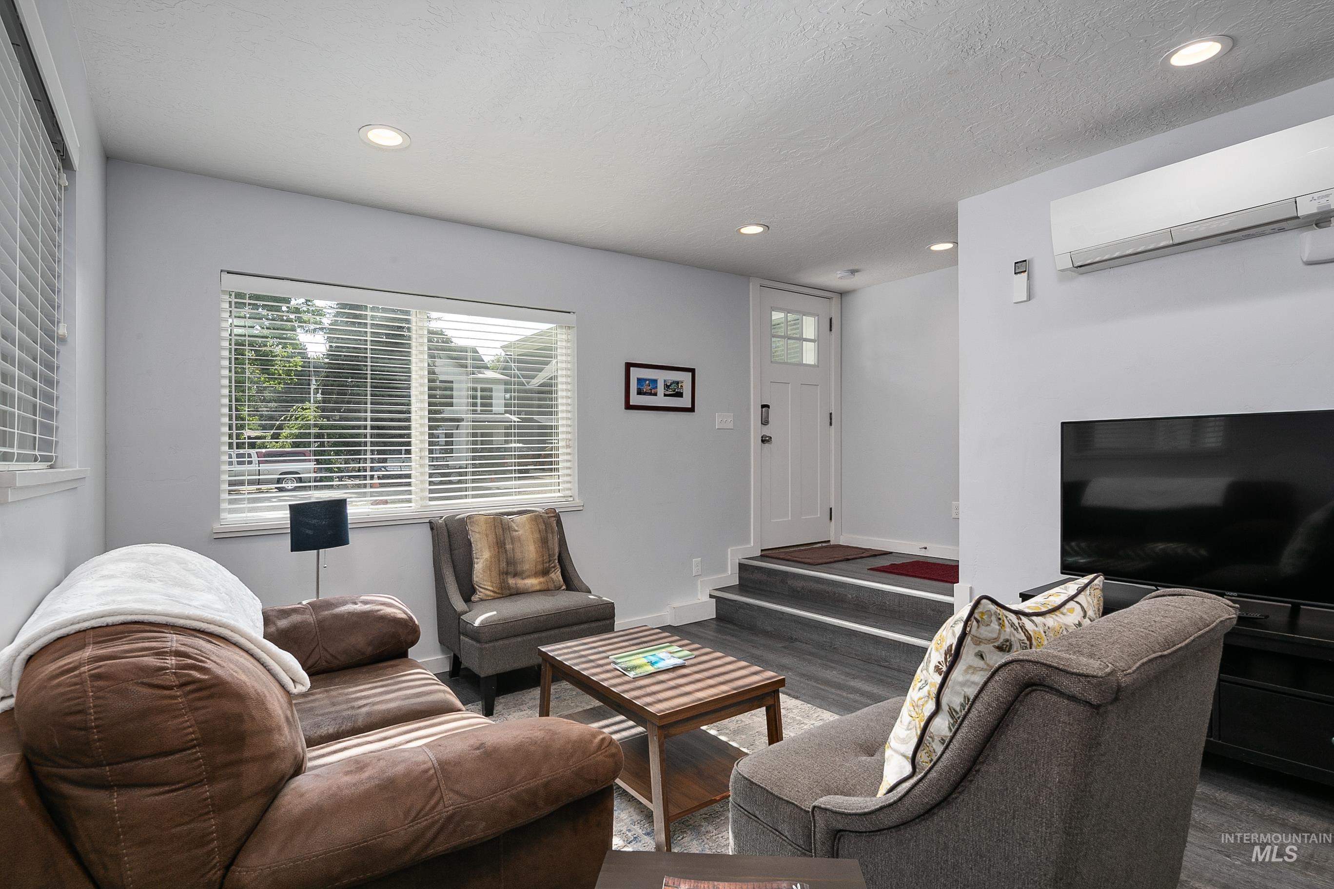 2513 N 31st, Boise, Idaho 83703, 3 Bedrooms, 2 Bathrooms, Residential Income For Sale, Price $870,000, 98967007