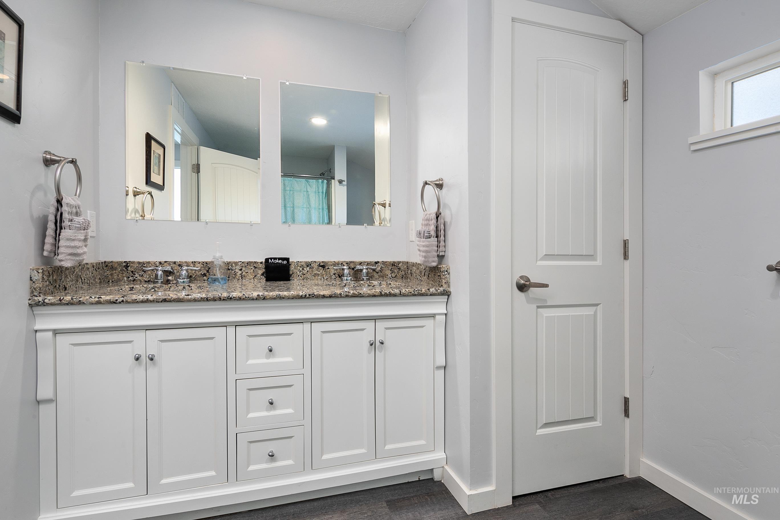 2513 N 31st, Boise, Idaho 83703, 3 Bedrooms, 2 Bathrooms, Residential Income For Sale, Price $870,000, 98967007