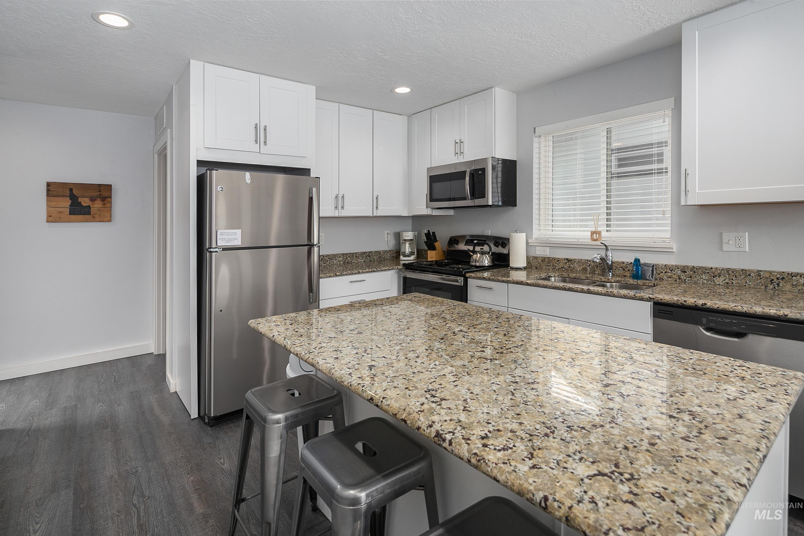 2513 N 31st, Boise, Idaho 83703, 3 Bedrooms, 2 Bathrooms, Residential Income For Sale, Price $870,000, 98967007