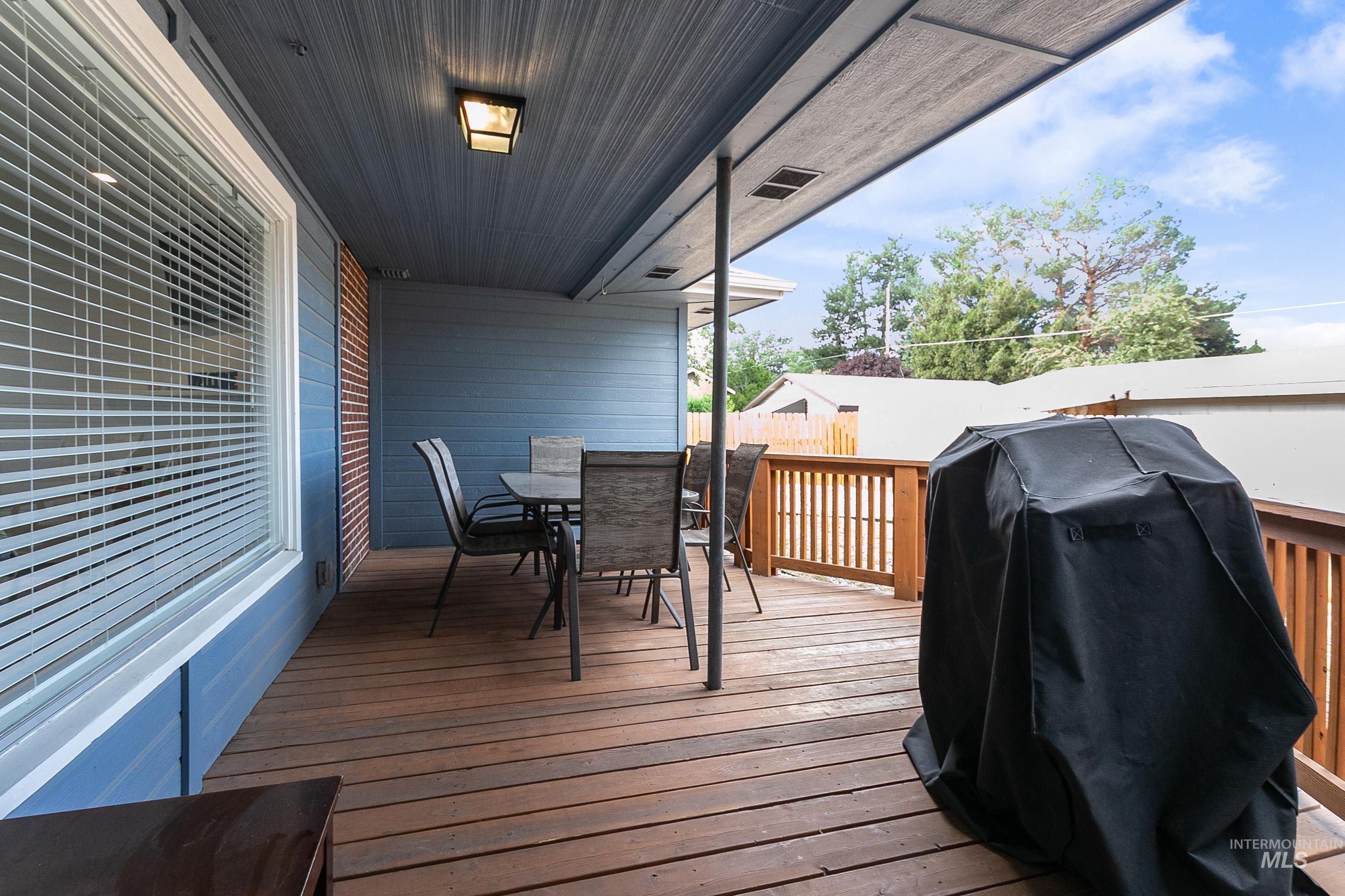 2513 N 31st, Boise, Idaho 83703, 3 Bedrooms, 2 Bathrooms, Residential Income For Sale, Price $870,000, 98967007