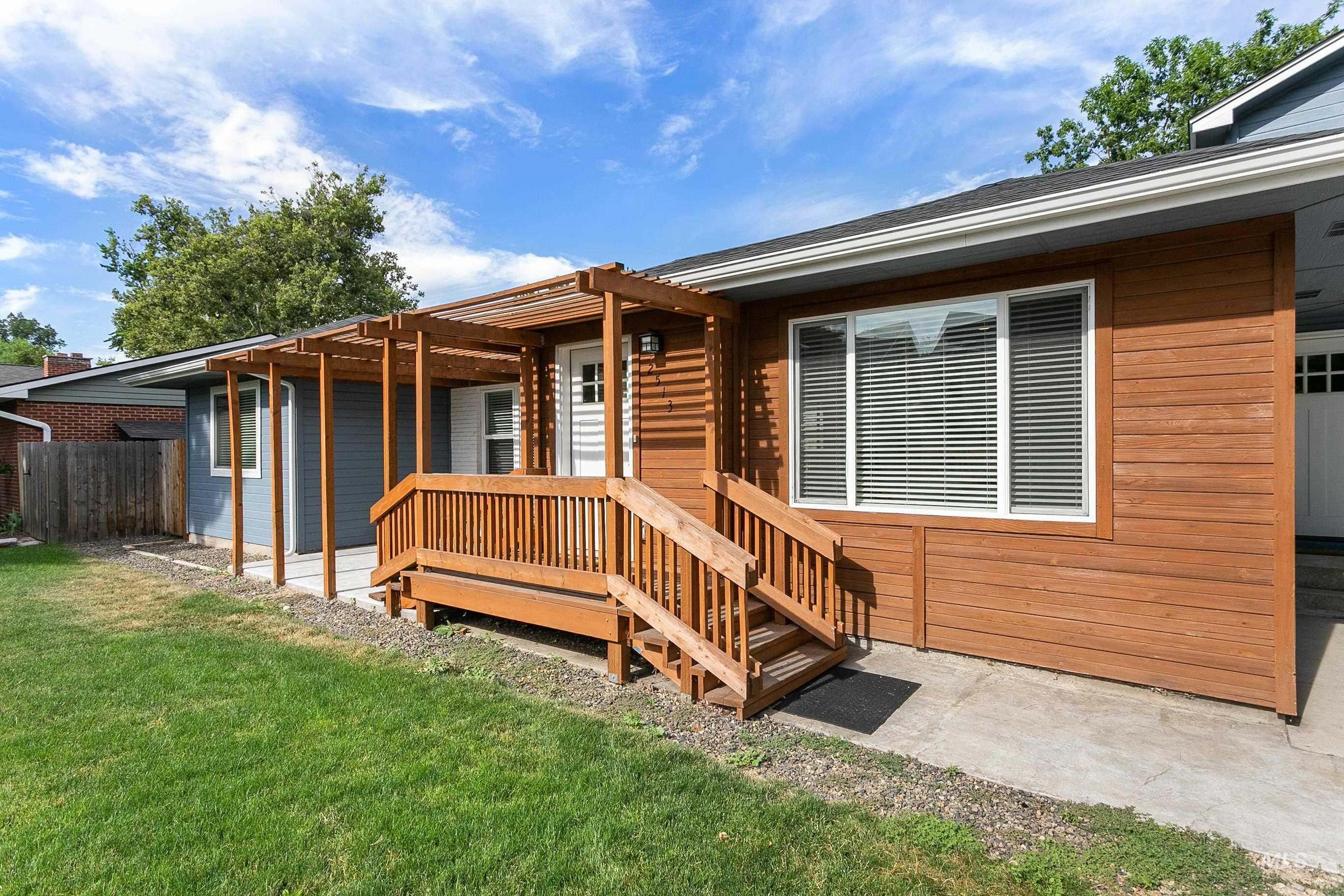 2513 N 31st, Boise, Idaho 83703, 3 Bedrooms, 2 Bathrooms, Residential Income For Sale, Price $870,000, 98967007