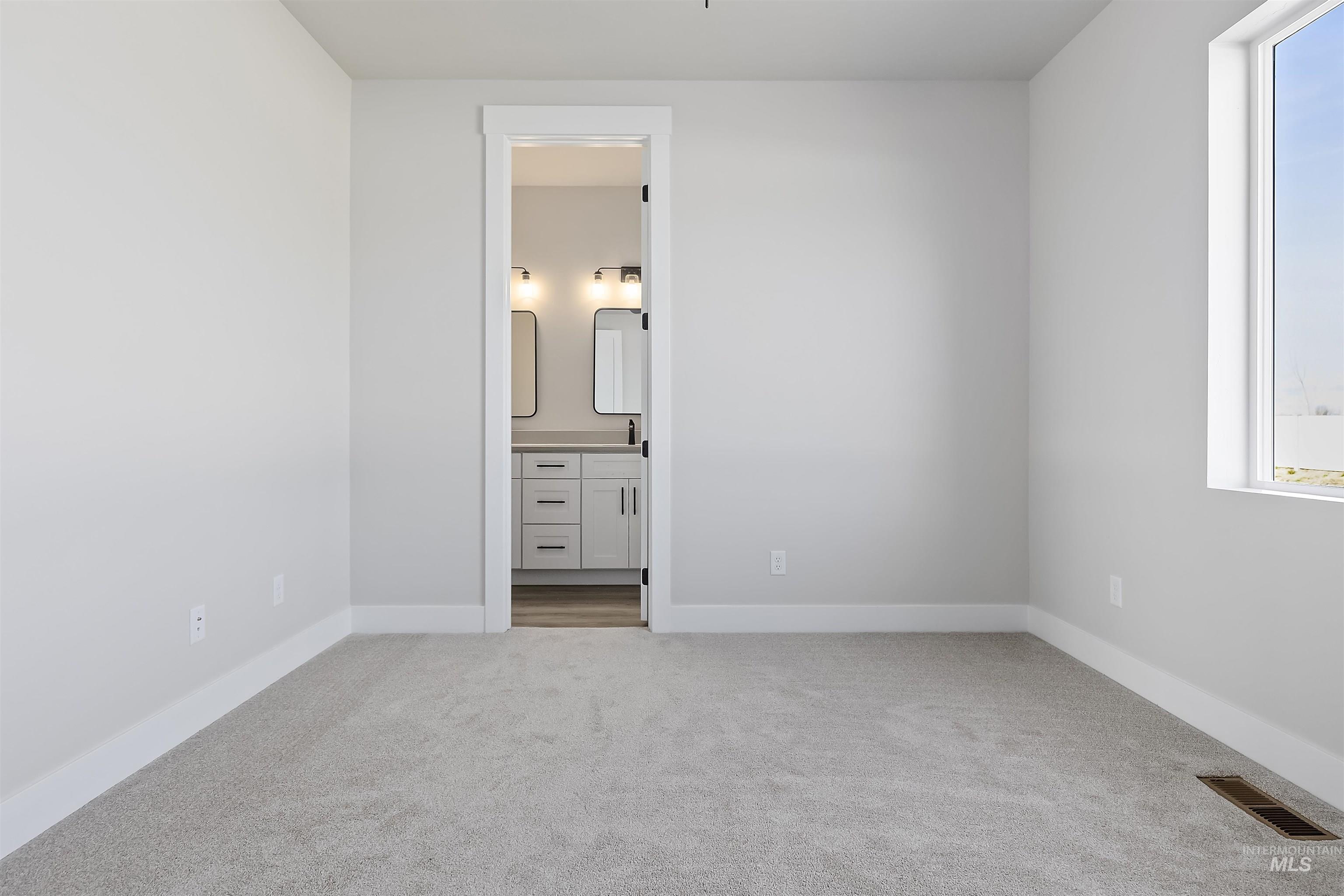 607 Fallen Leaf Ave, New Plymouth, Idaho 83655, 4 Bedrooms, 2.5 Bathrooms, Residential For Sale, Price $485,000, 98967009