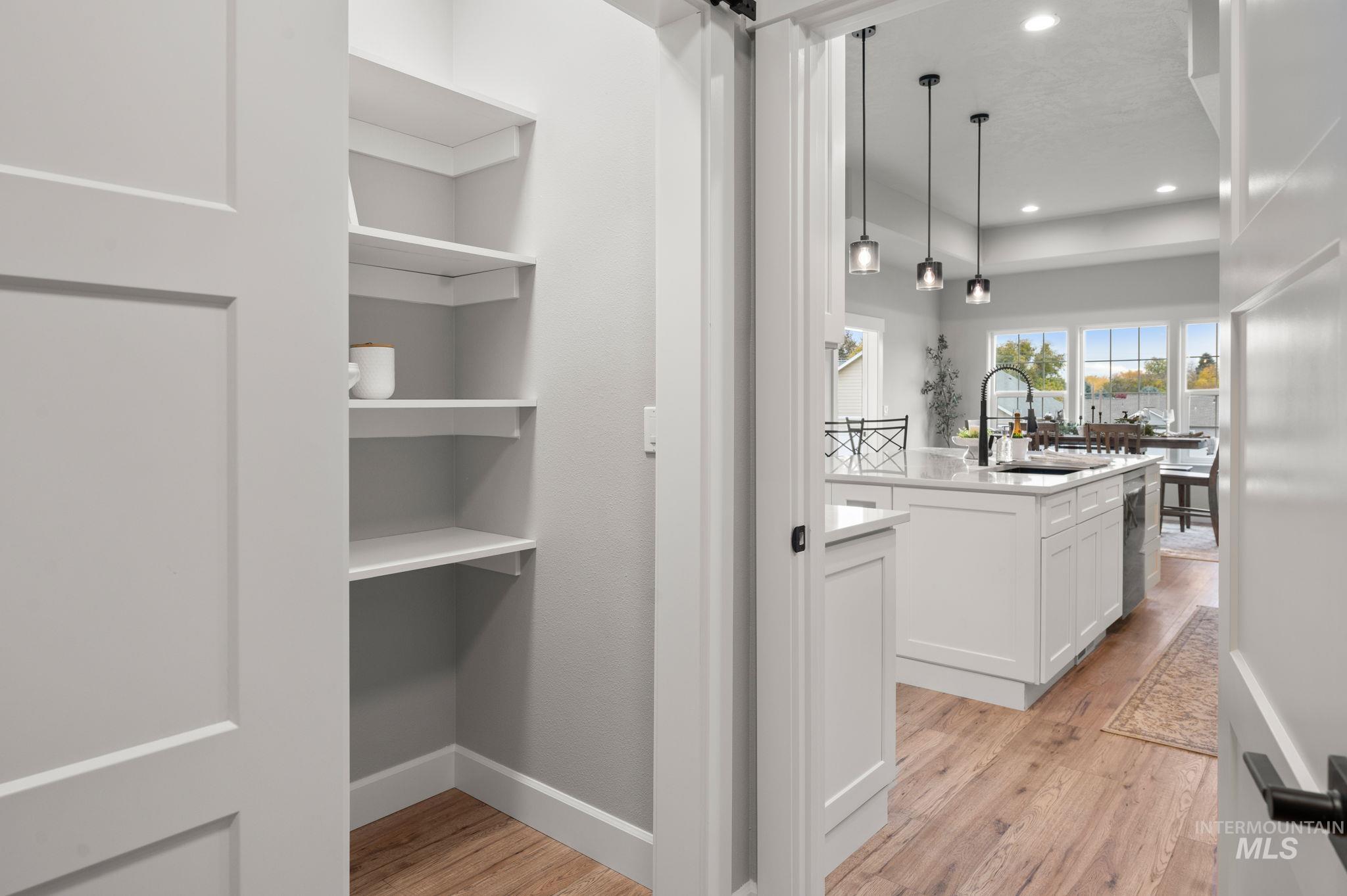 3214 Blackhawk Crt, Lewiston, Idaho 83501, 3 Bedrooms, 2 Bathrooms, Residential For Sale, Price $599,000, 98967014