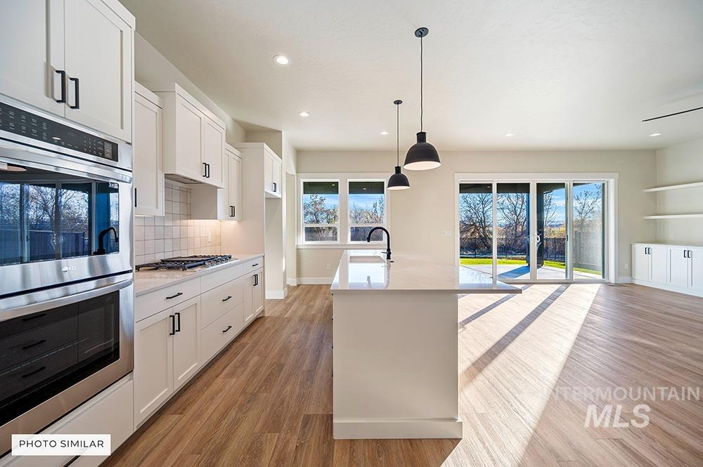 1984 E Thea Dr, Kuna, Idaho 83634, 4 Bedrooms, 3.5 Bathrooms, Residential For Sale, Price $899,900, 98967018