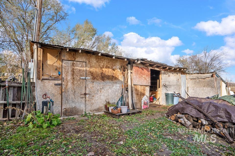 9350 Dewey Rd, Emmett, Idaho 83617, 3 Bedrooms, 2 Bathrooms, Residential For Sale, Price $424,000, 98967023
