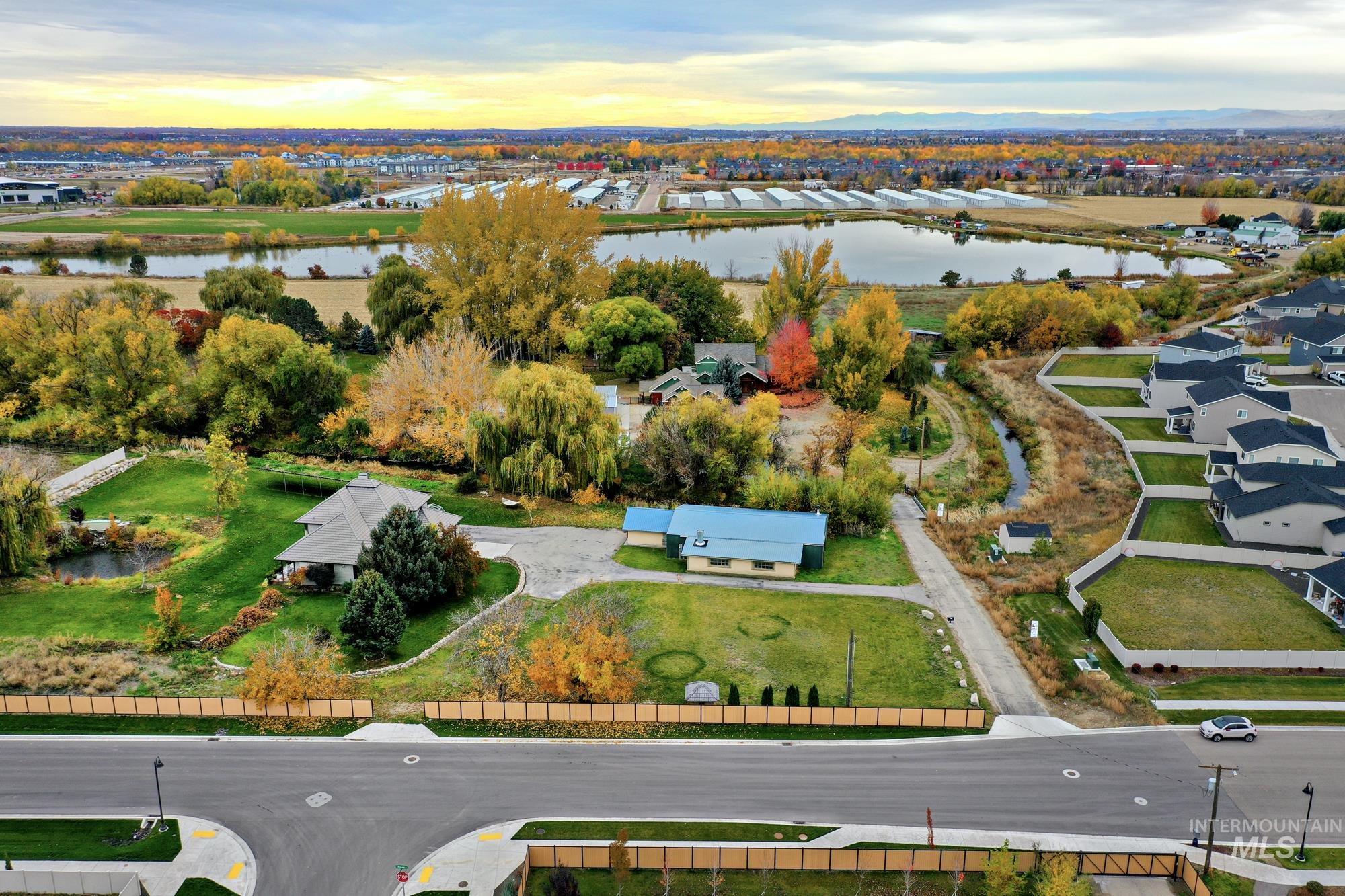 892 N Pollard Ln, Star, Idaho 83669, 3 Bedrooms, 2.5 Bathrooms, Residential For Sale, Price $879,000, 98967027