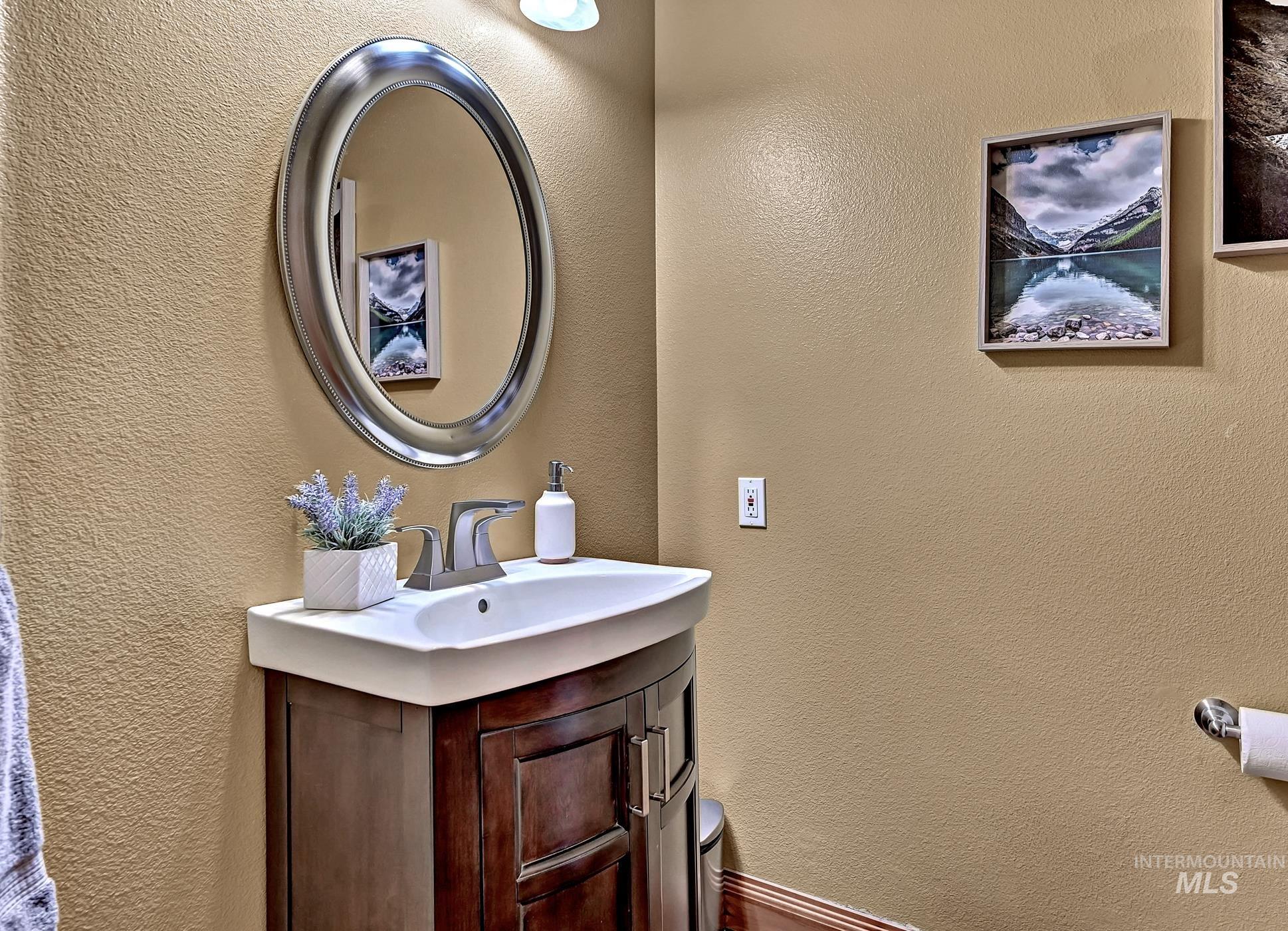 892 N Pollard Ln, Star, Idaho 83669, 3 Bedrooms, 2.5 Bathrooms, Residential For Sale, Price $879,000, 98967027