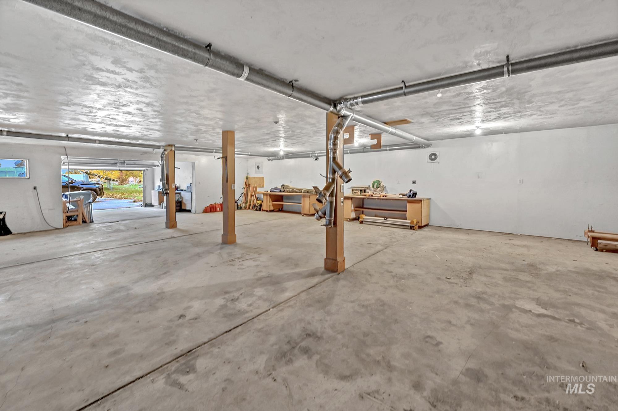 892 N Pollard Ln, Star, Idaho 83669, 3 Bedrooms, 2.5 Bathrooms, Residential For Sale, Price $879,000, 98967027