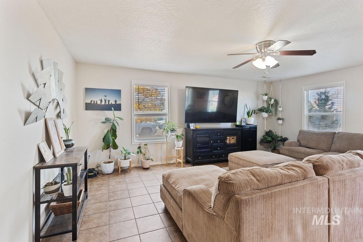 11950 W Crested Butte Ct, Nampa, Idaho 83651, 4 Bedrooms, 2.5 Bathrooms, Residential For Sale, Price $514,500, 98967044